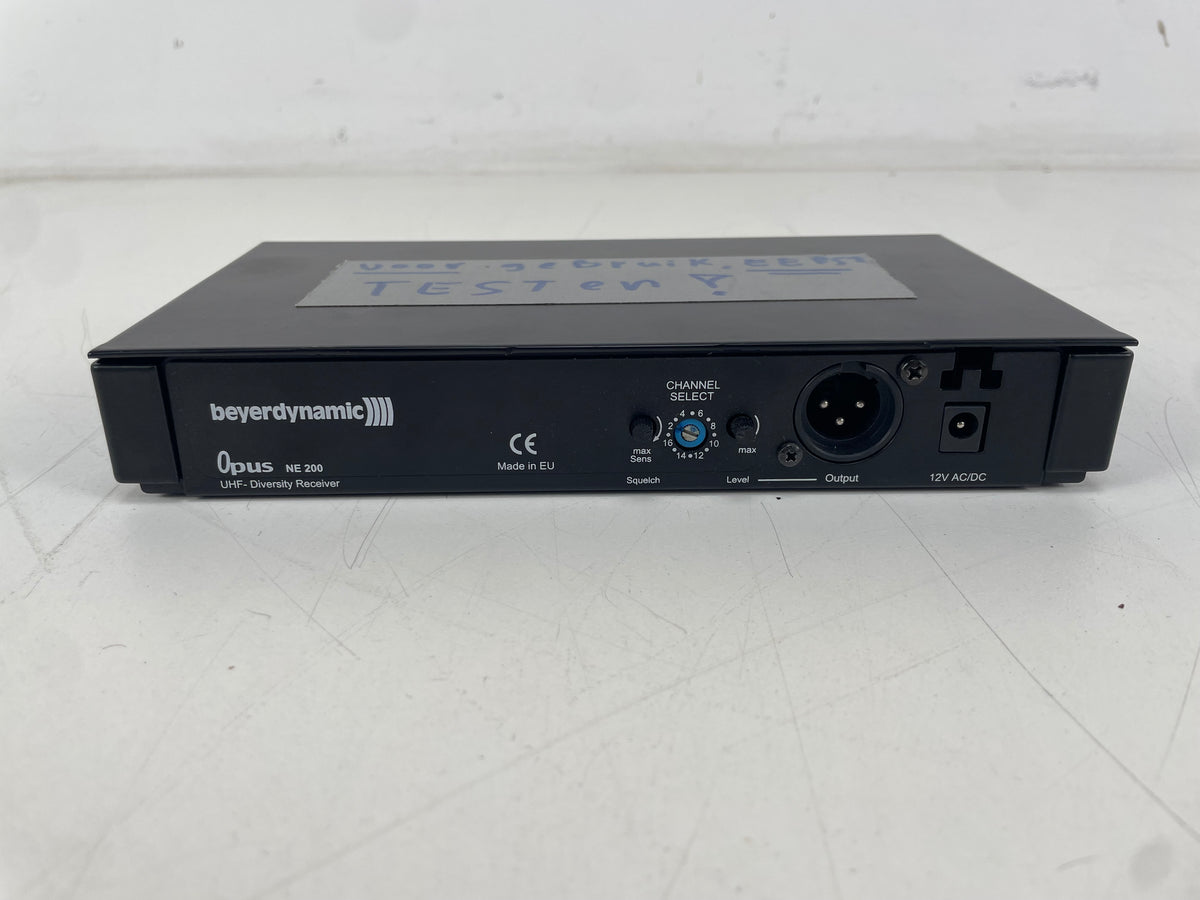 Beyerdynamic – Opus NE 200 UHF Wireless Microphone System – Untested – As Is - Inc Case