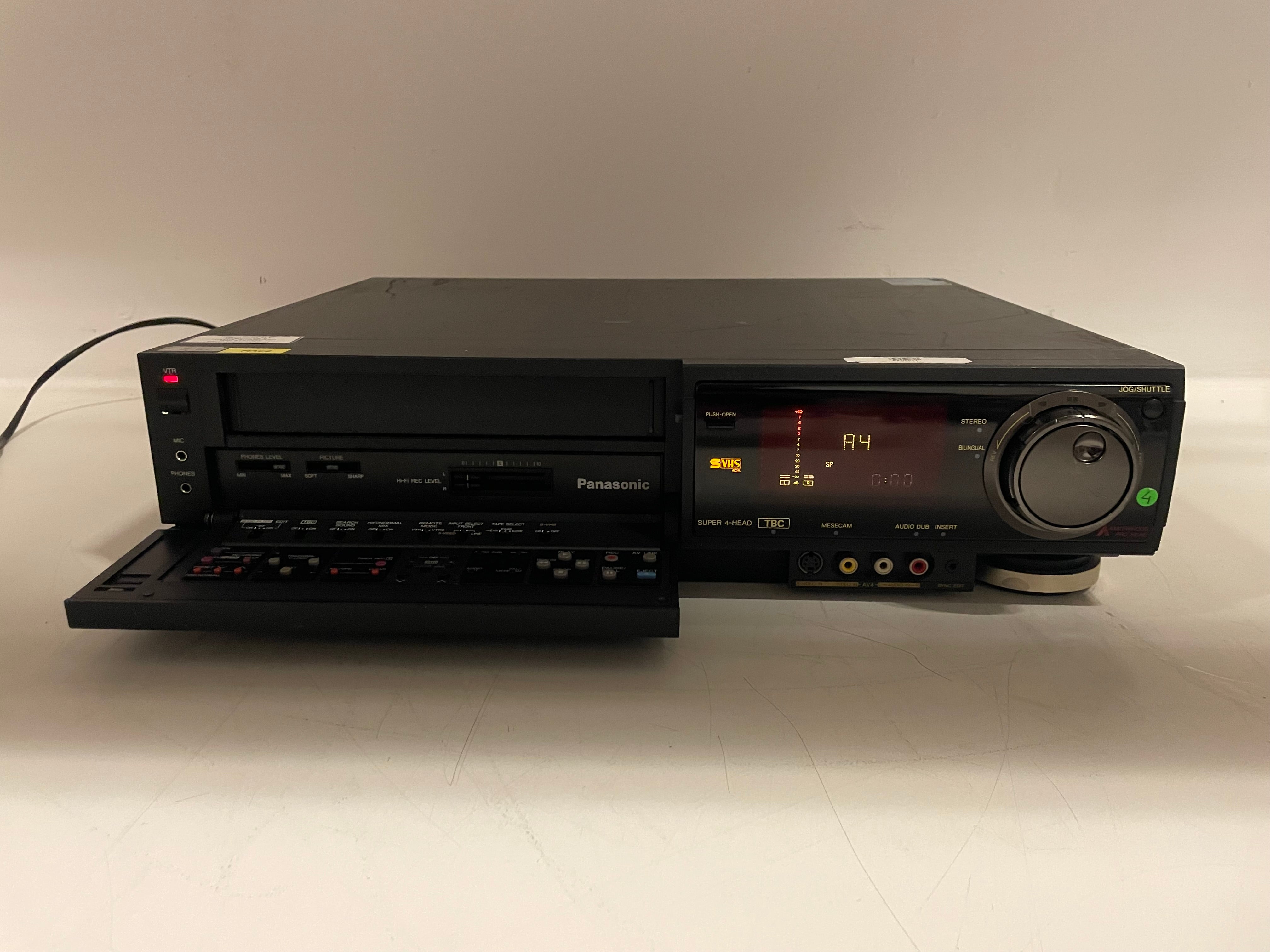 Panasonic - NV-FS200 - HQ - S-VHS - Video Cassette Recorder