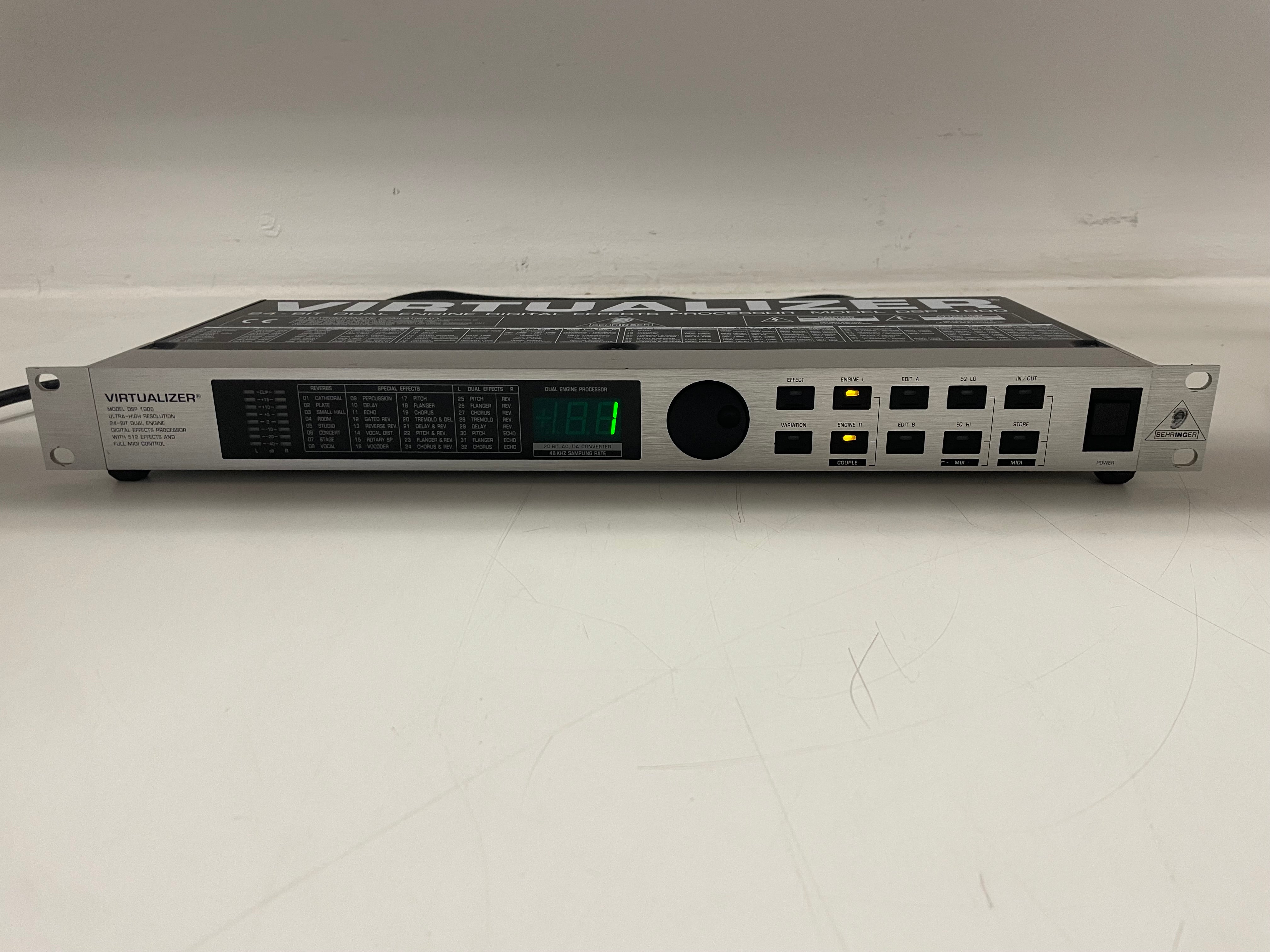 Behringer - DSP1000 - Virtualizer