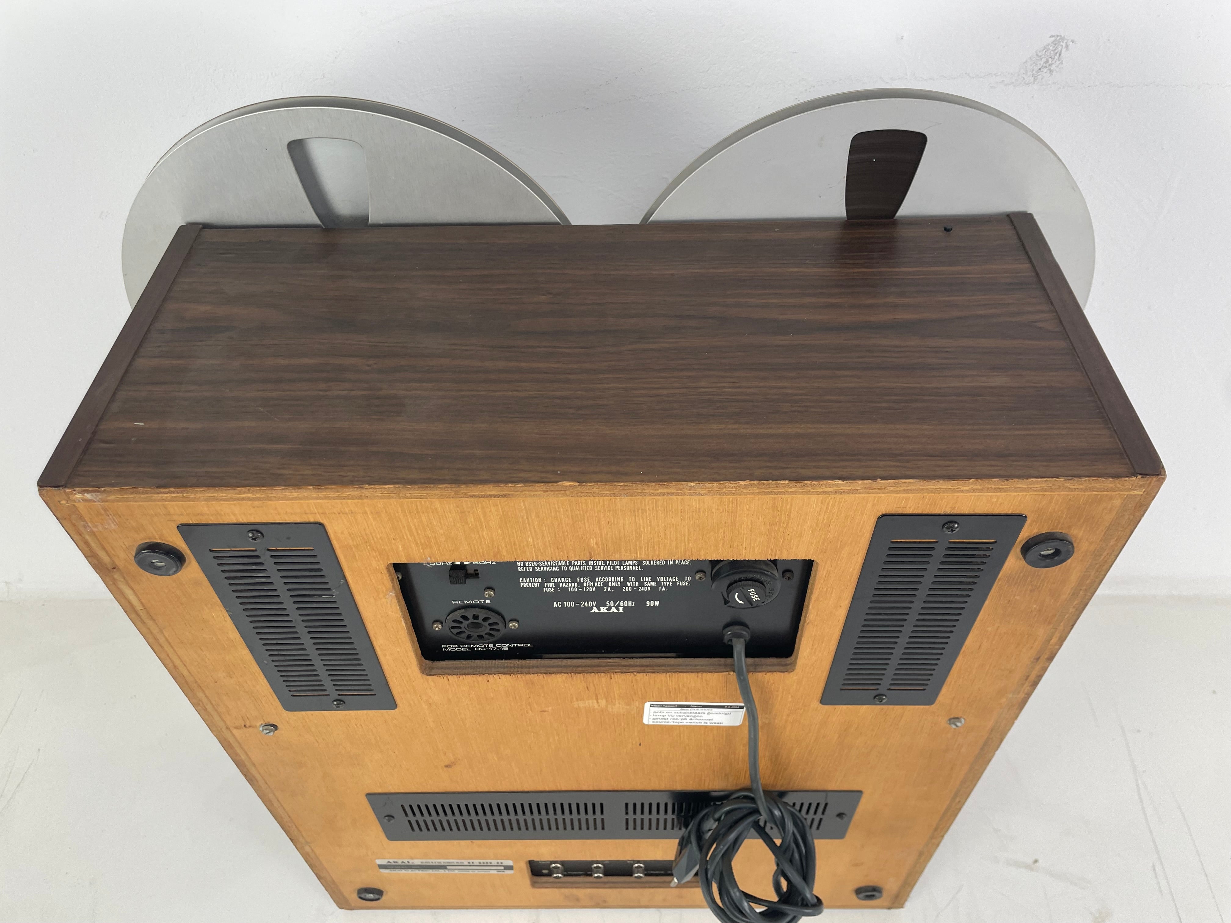 Akai - 630DD-SS - Reel-to-Reel Recorder - 3-Head - Direct Drive - Serviced (Cleaned/New Lamps)
