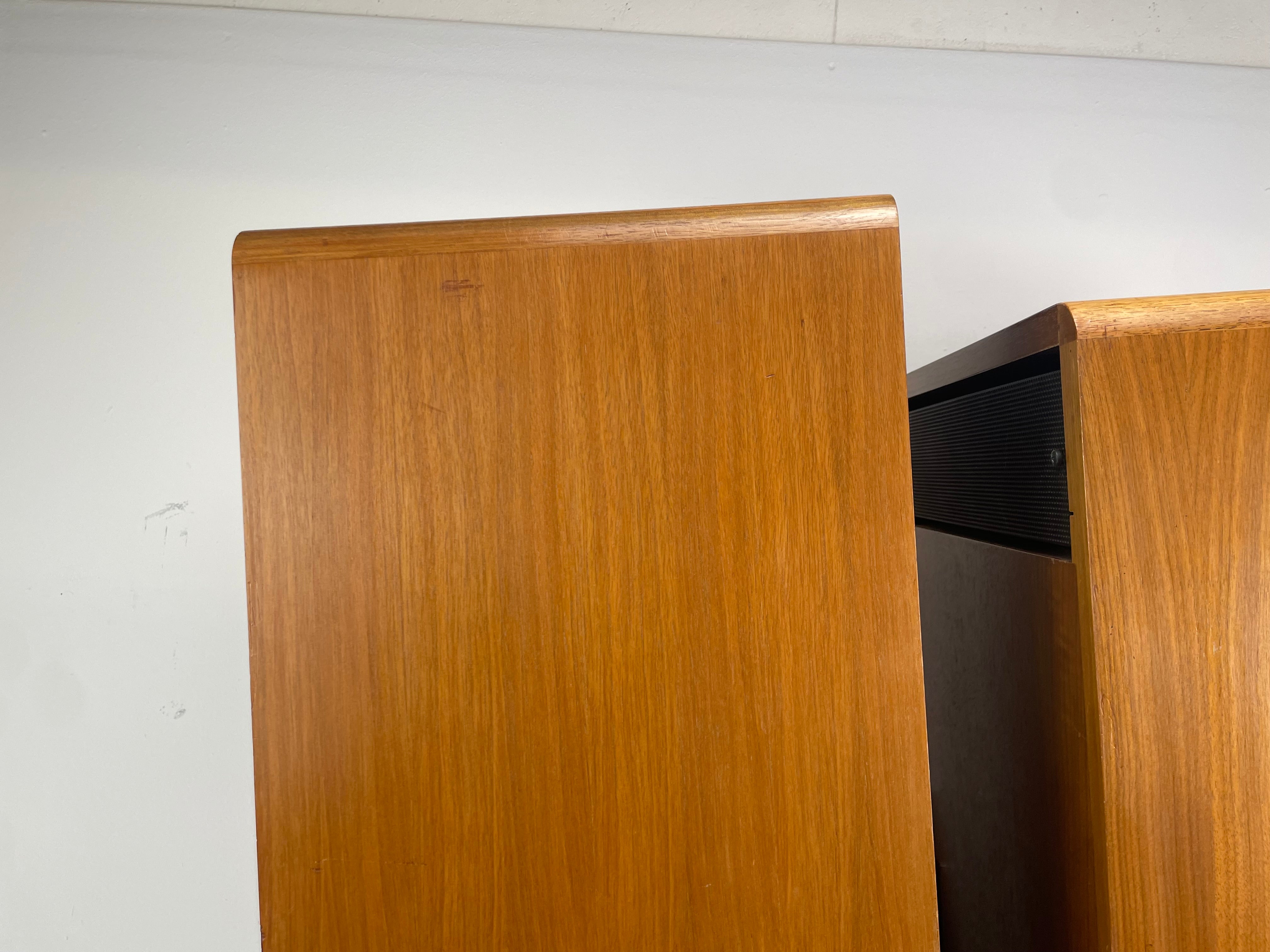 Braun - LV1020 - Active Studio Monitors - Inc. Powercables