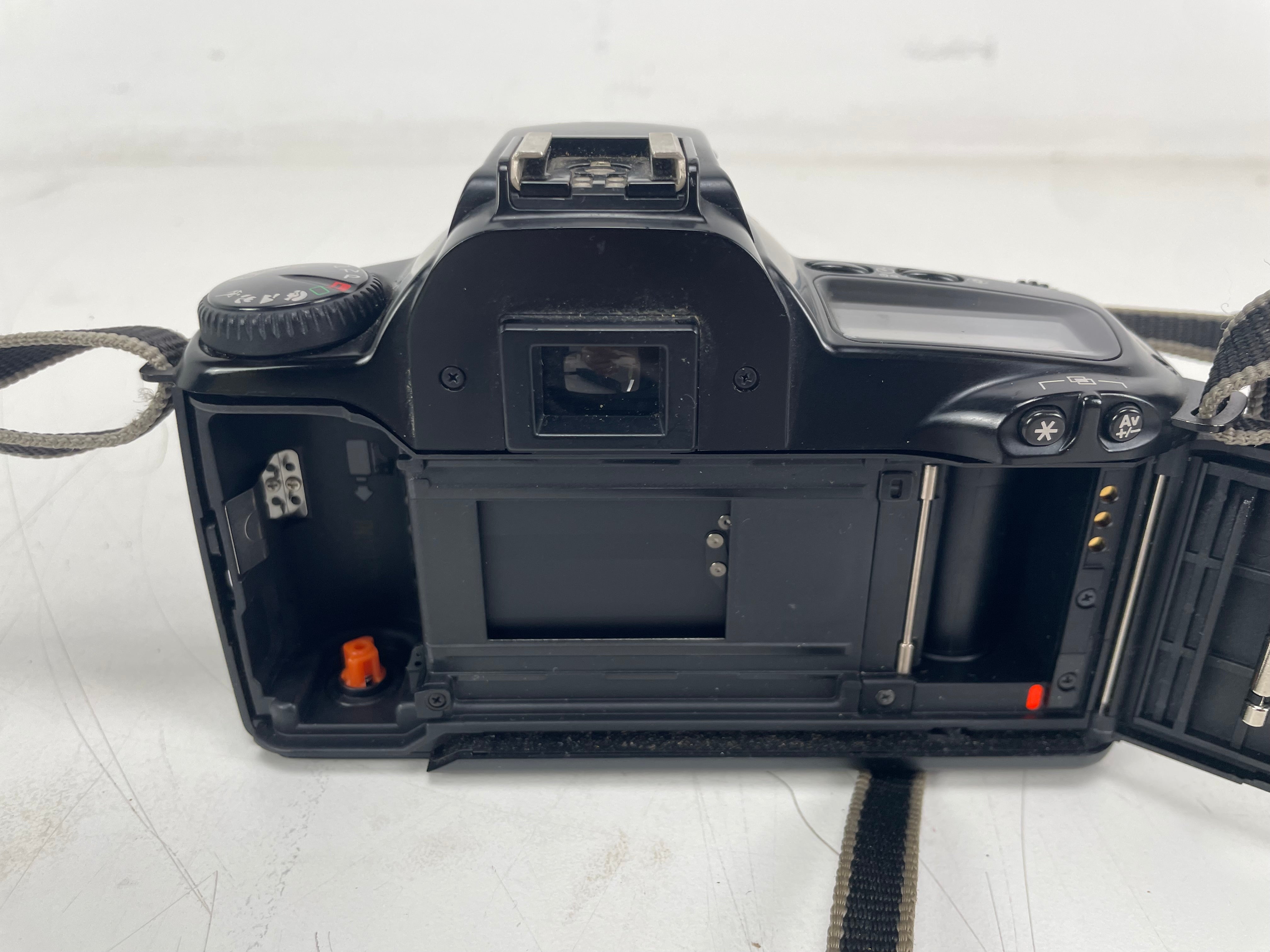 Canon EOS 3000 – Analog 35mm Film Camera – Inc. Accesoires/Manual – As Is (Untested)