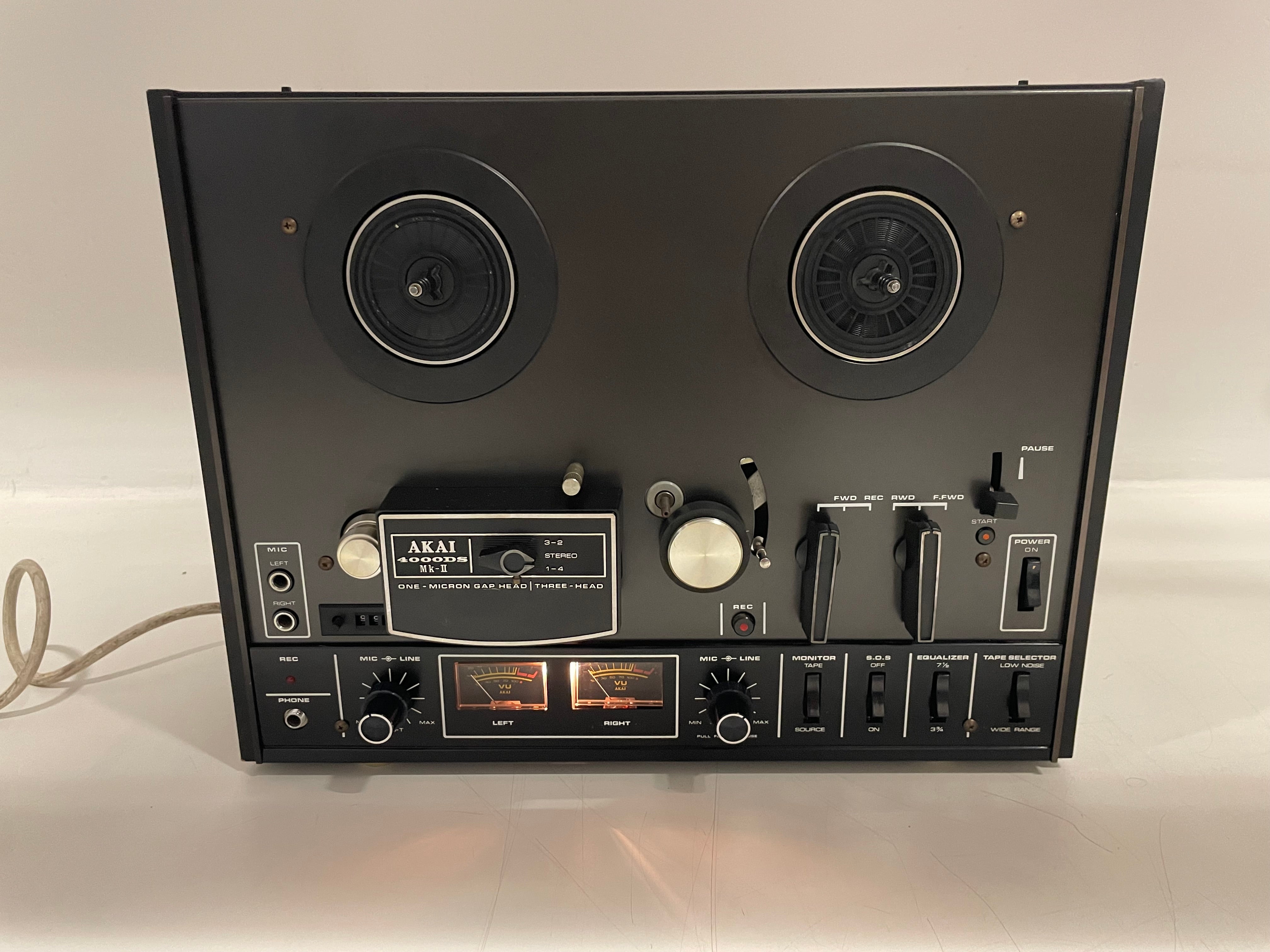 Akai - 4000DS MK2 - Black - 3-Head - 18CM - Reel-to-Reel Recorder - Serviced (New Belts)