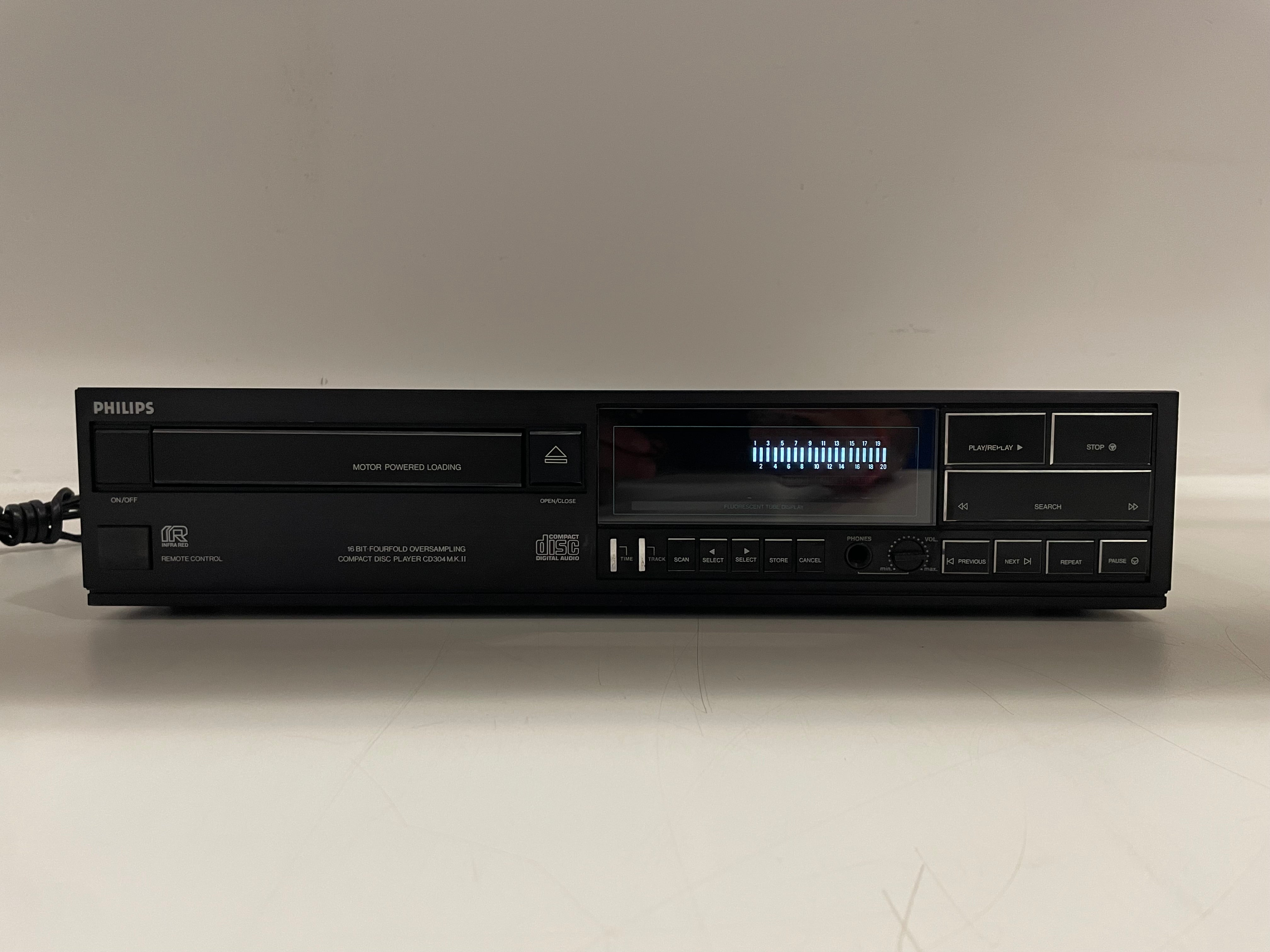 Philips - 304/60R - 1x TDA1541 - CD-Player - Serviced (Recapped/Repainted)
