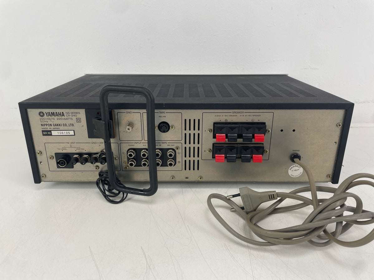 Yamaha – CR-240 – Natural Sound Stereo Receiver