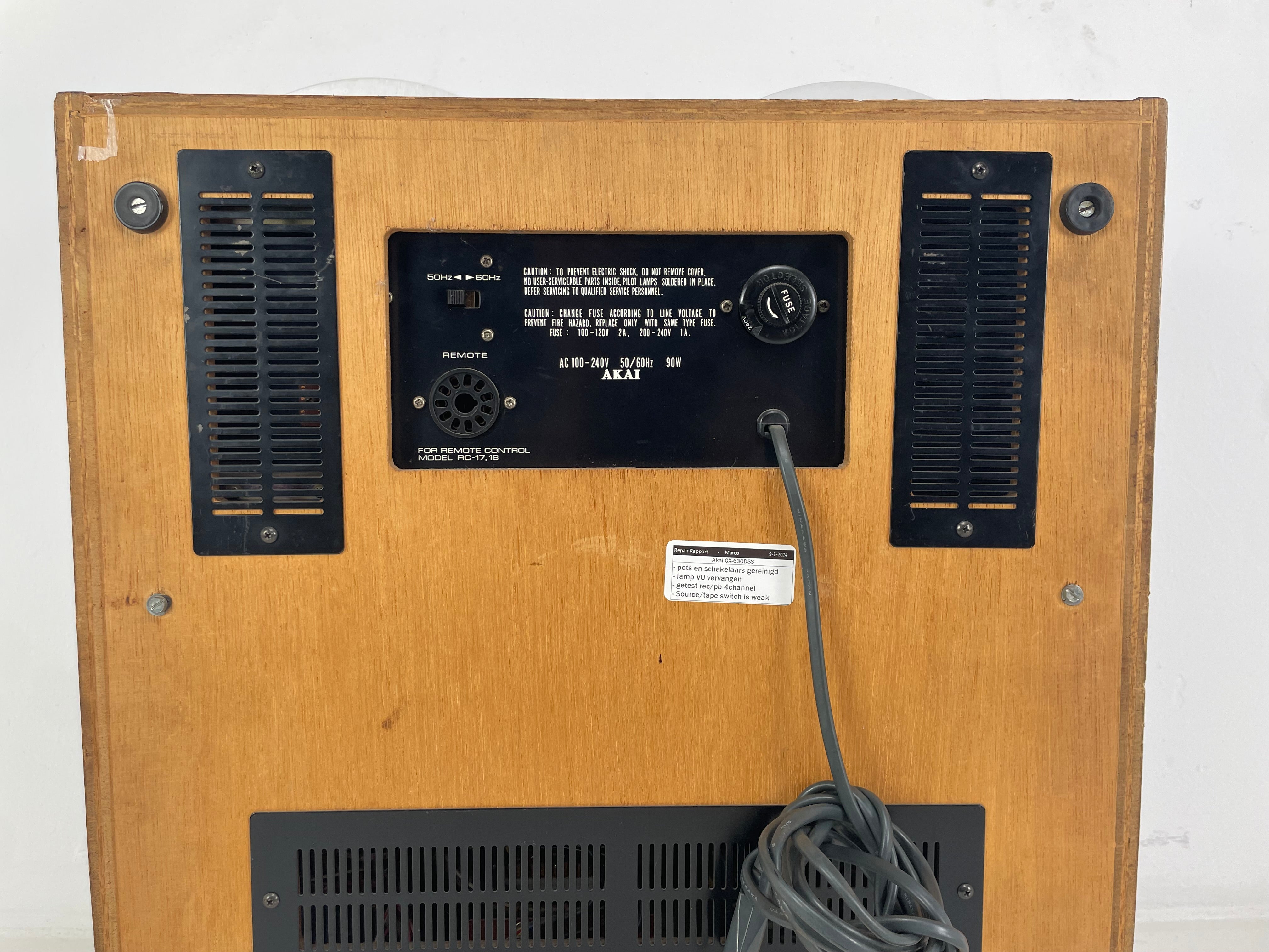 Akai - 630DD-SS - Reel-to-Reel Recorder - 3-Head - Direct Drive - Serviced (Cleaned/New Lamps)