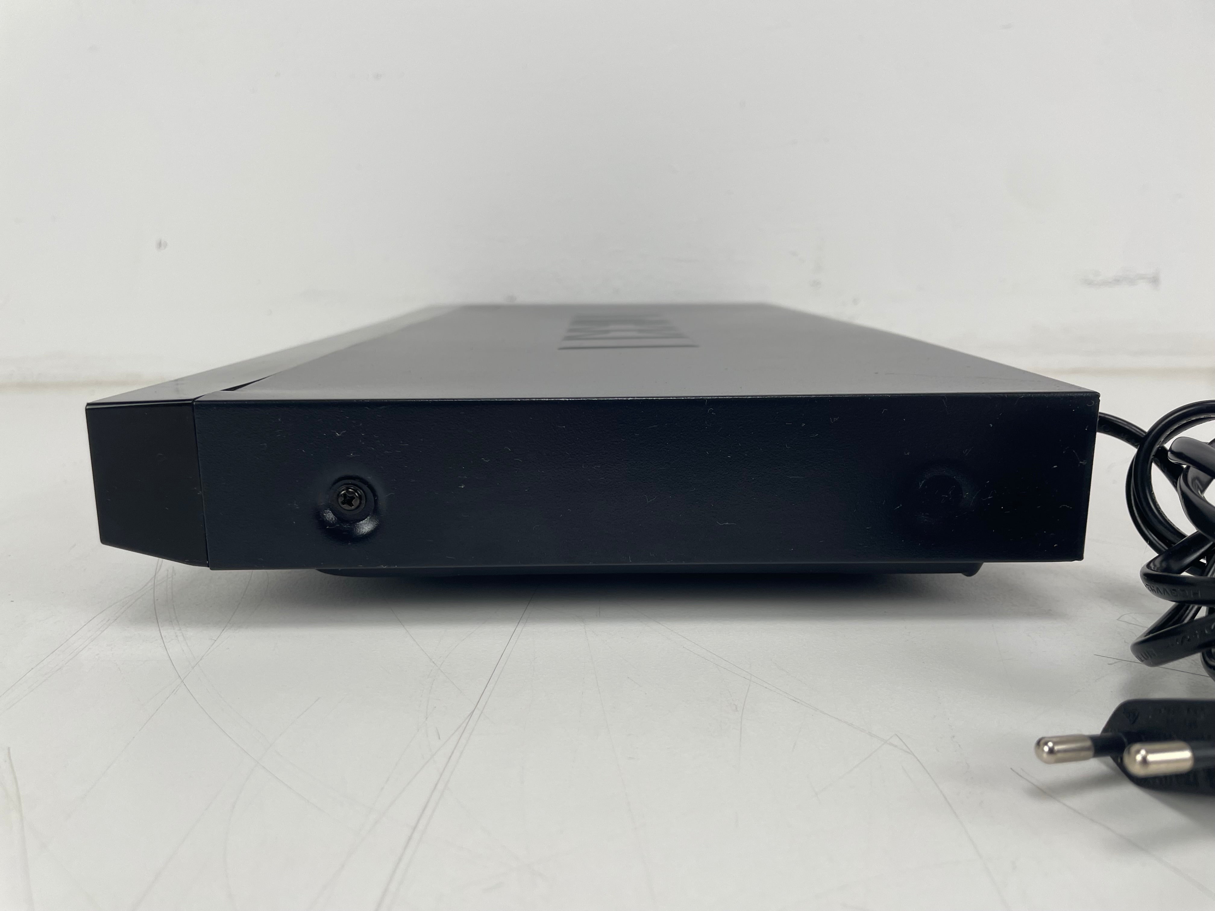 Nikkei - ND220H - DVD Player - Inc. Remote