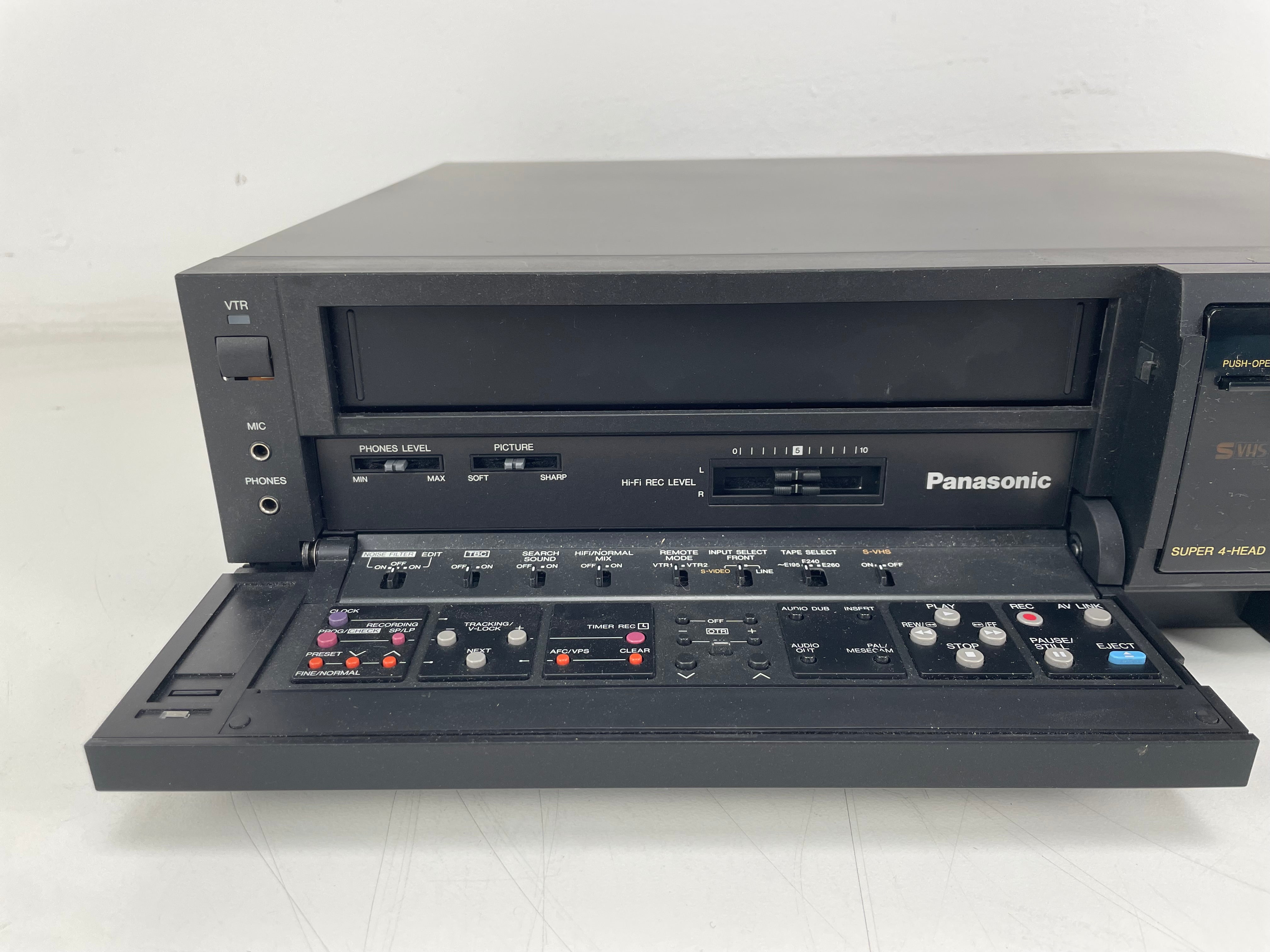 Panasonic - NV-FS200EG - SVHS Player - Serviced (Repainted)