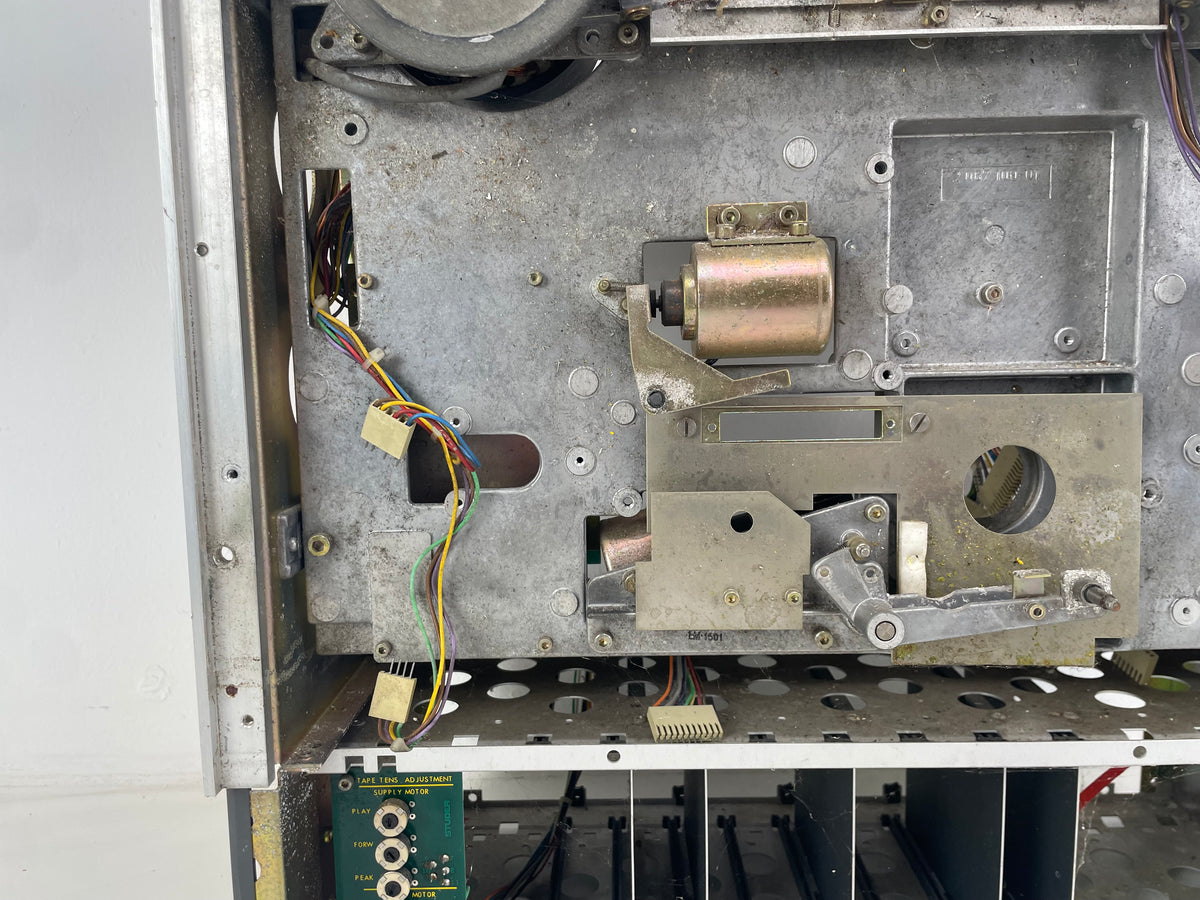 Studer – B67 – Professional Reel-to-Reel Tape Recorder – Incomplete (For Parts / Restoration)