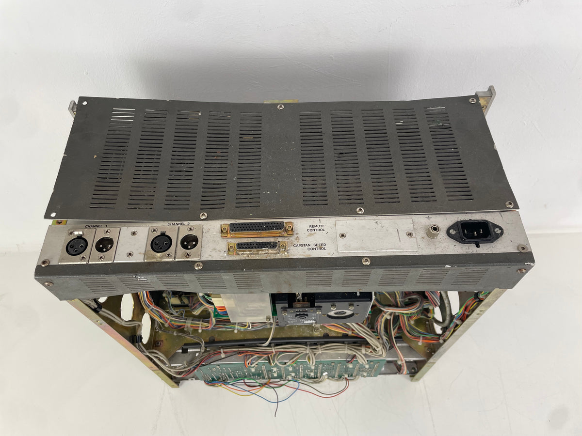 Studer – B67 – Professional Reel-to-Reel Tape Recorder – For Parts / Repair – Incomplete