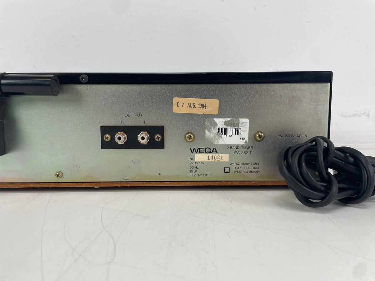WEGA – JPS 352 T – AM/FM Stereo Tuner