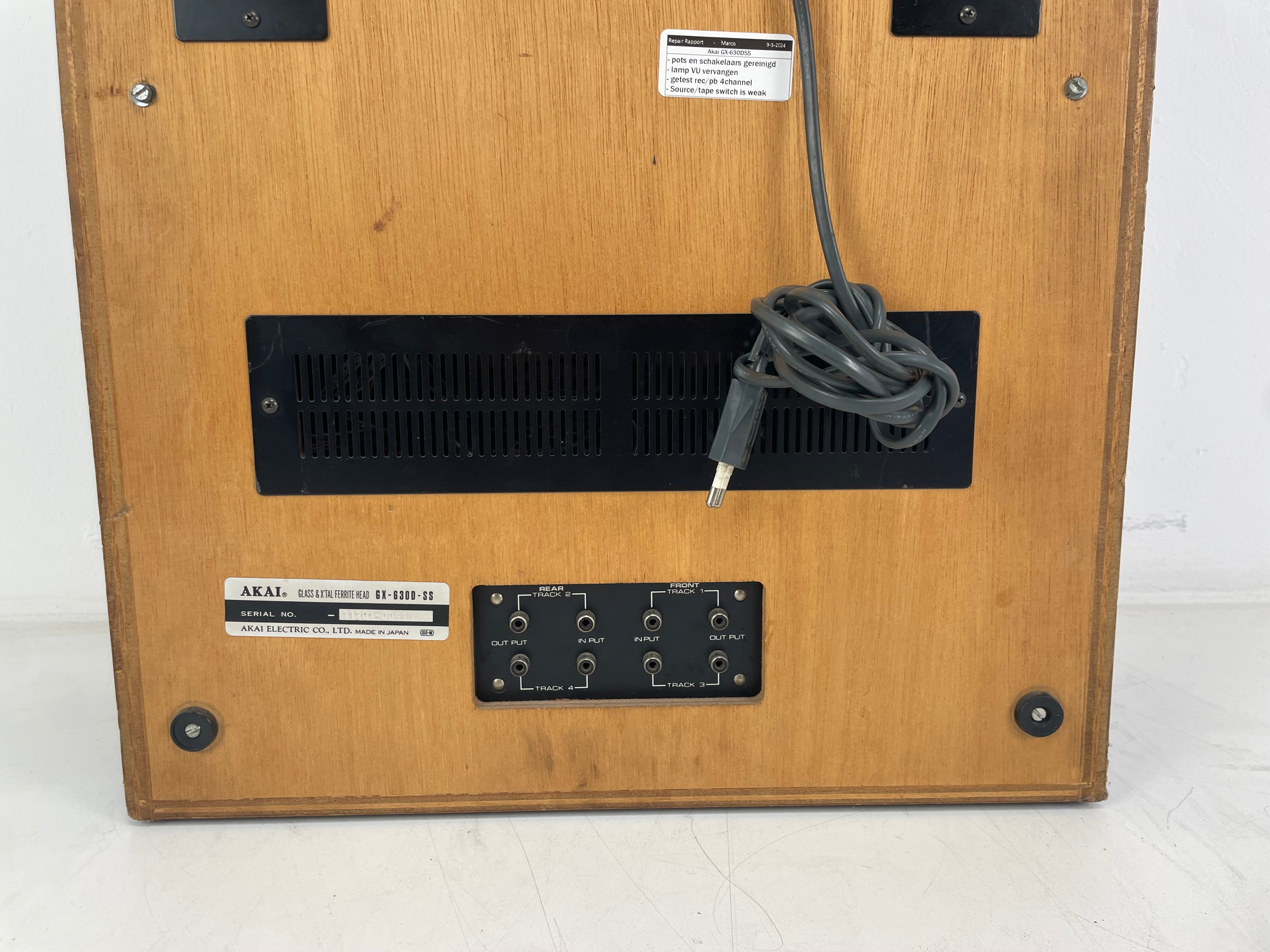Akai - 630DD-SS - Reel-to-Reel Recorder - 3-Head - Direct Drive - Serviced (Cleaned/New Lamps)