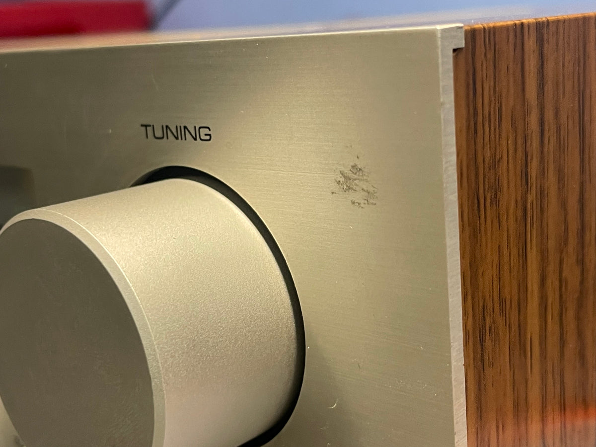 Yamaha – R-300 – Natural Sound Stereo Receiver – Serviced (Pots Cleaned)