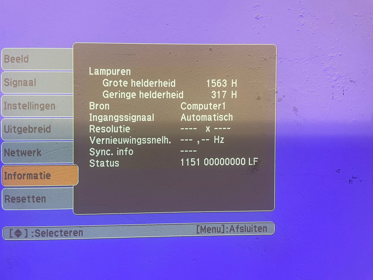 Epson - H281B - Short-Throw LCD Projector - Filter replacement needed - 1880 Hours