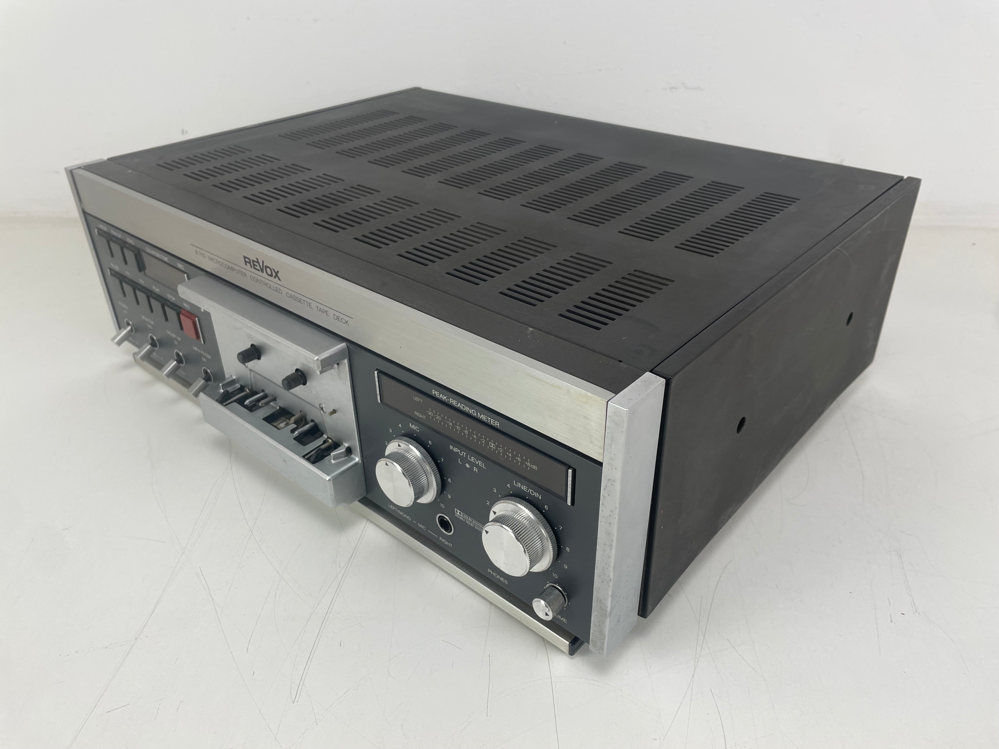Studer Revox B710 microcomputergestuurd cassettedeck - Onderhoud uitgevoerd