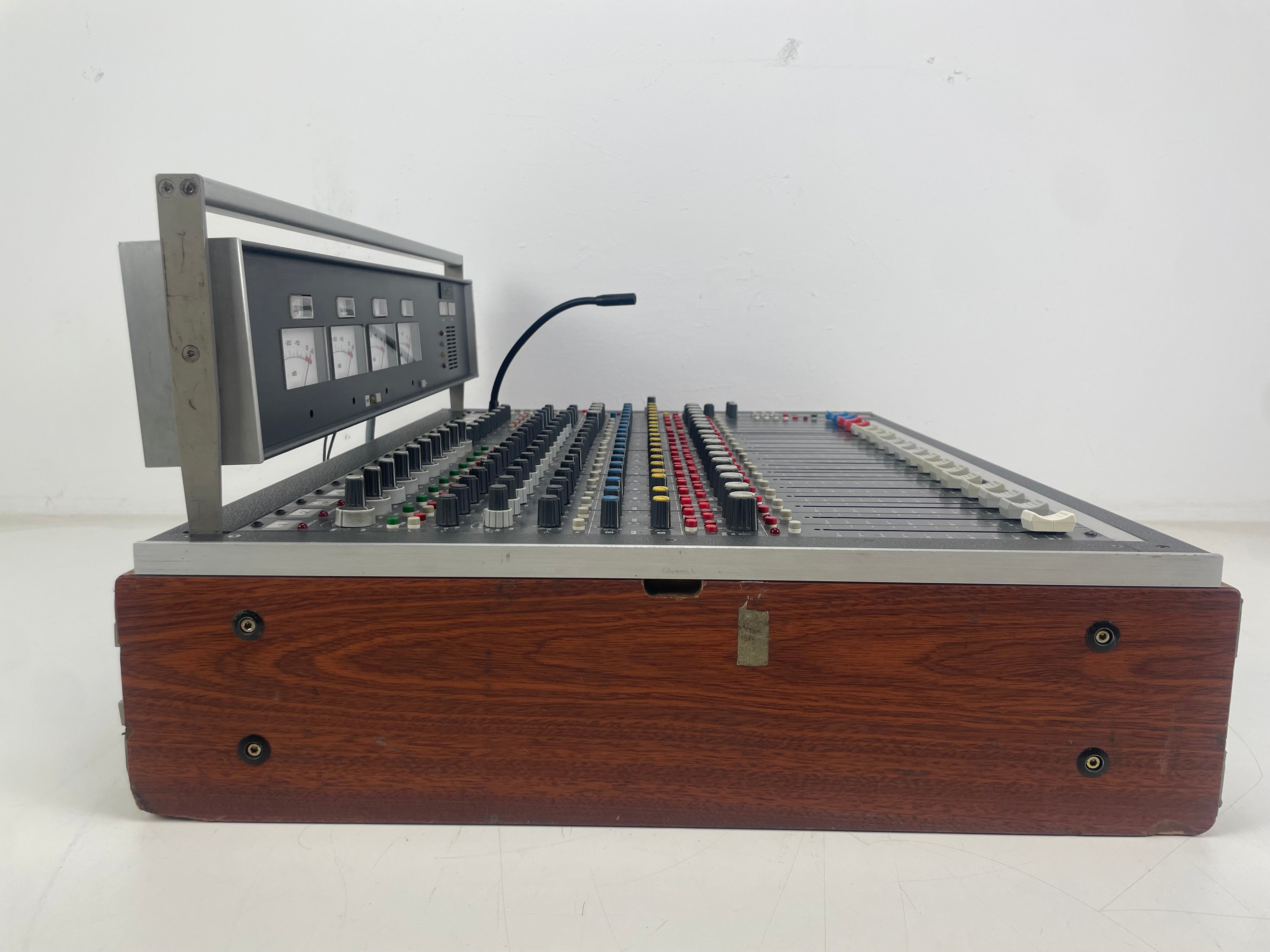 Studer - 962 - Studio Mixer - Inc. Breakout box - D-SUB25  Cable - Rare