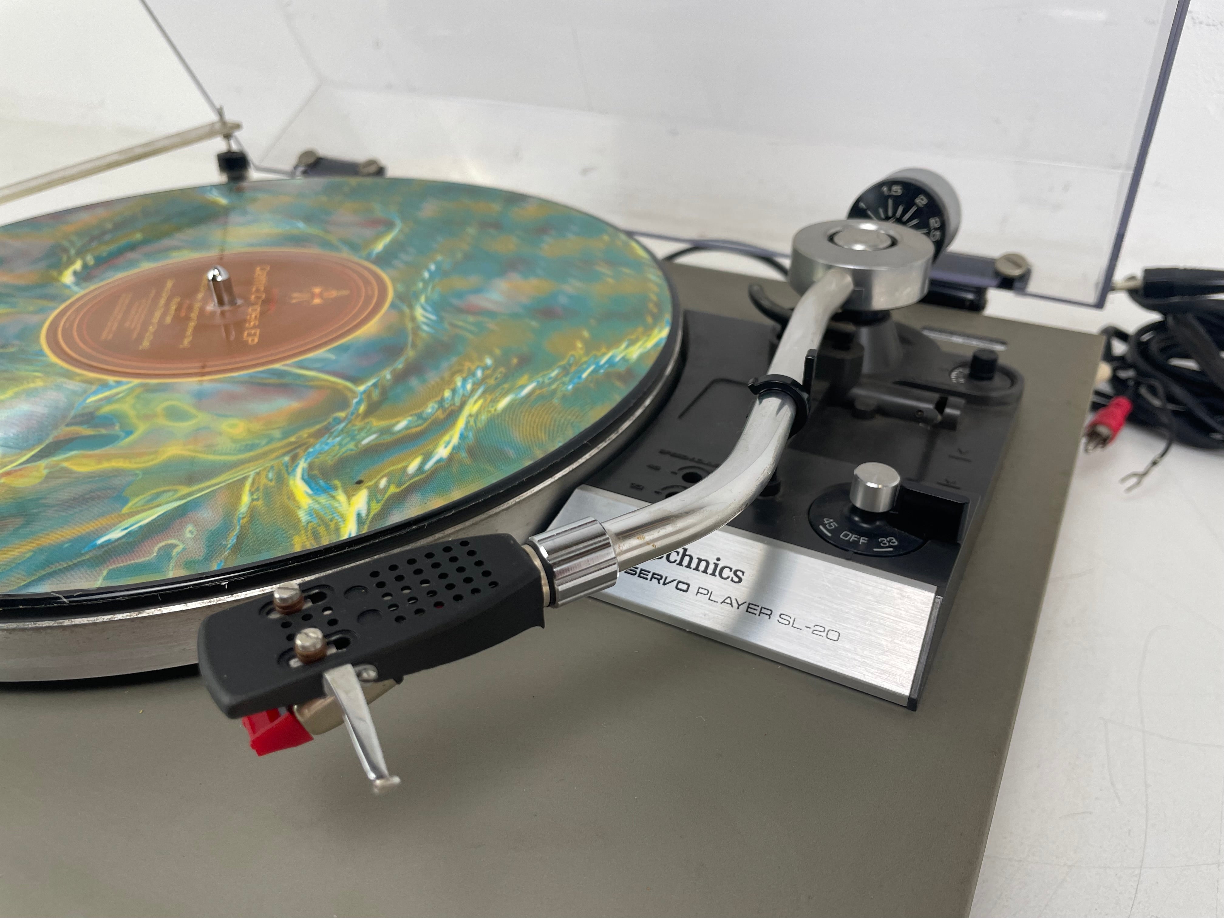 Technics - SL-20 - Belt-Drive Turntable - AT-10 stylus - Inc. Dustcover/Dust-Bug