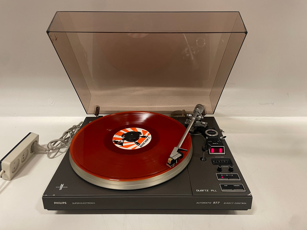 Philips – 977 – Automatic Quartz PLL Direct Control Turntable – Transport Secured