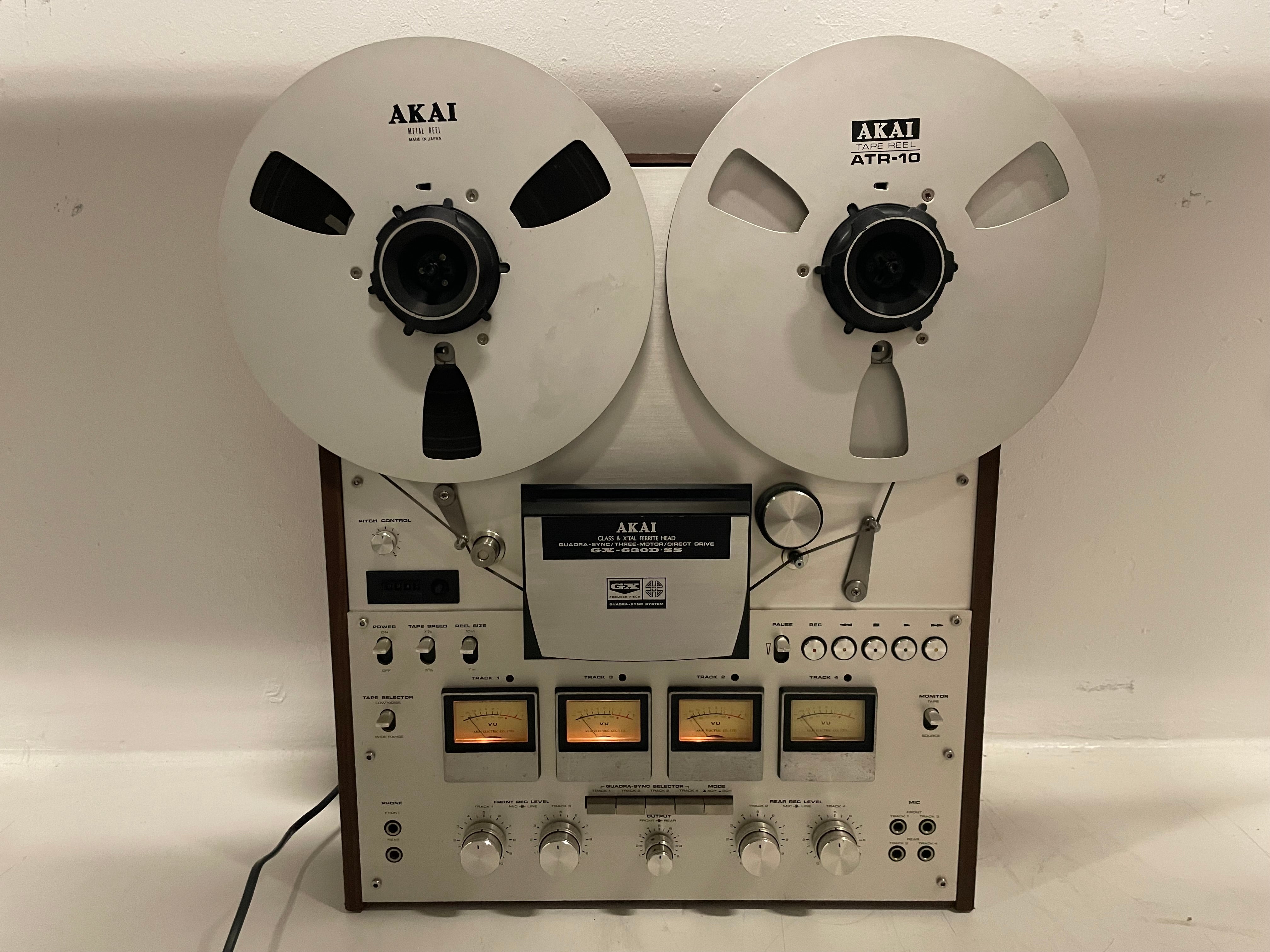 Akai - 630DD-SS - Reel-to-Reel Recorder - 3-Head - Direct Drive - Serviced (Cleaned/New Lamps)