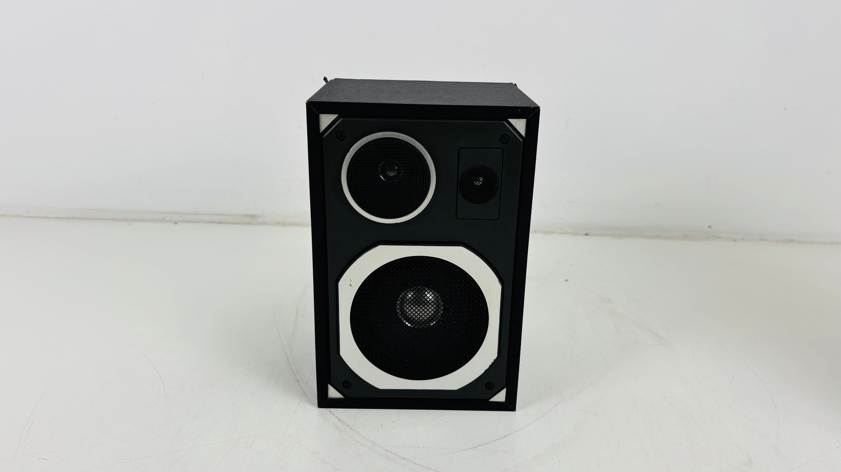 Tokyo Compo - Model 3000 - Passive Speaker Set