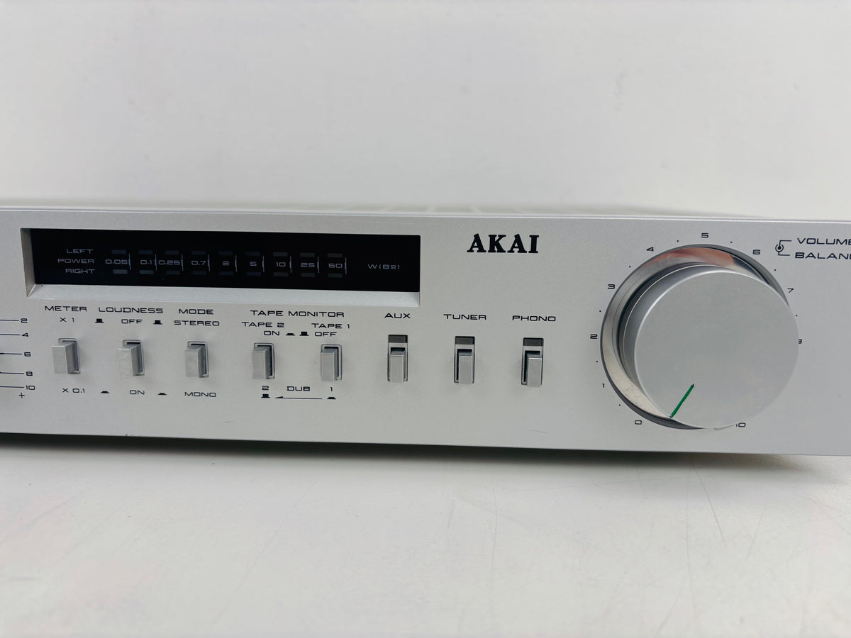AKAI - AM-U22 - Vintage Stereo Integrated Amplifier - 25W Per Channel