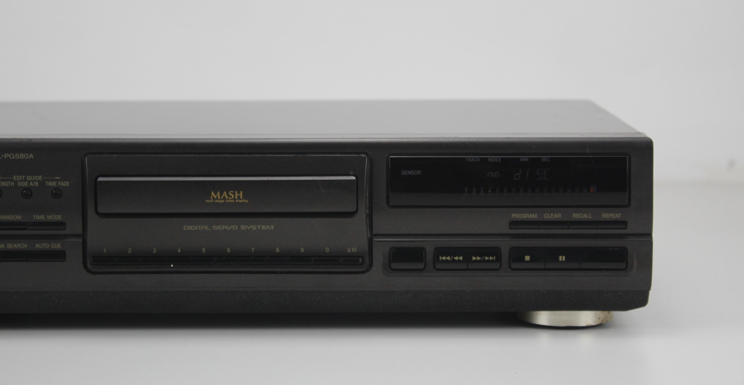 Technics Compact Disc Player SL-PG580A -Sold as is for parts