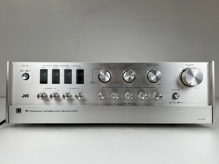JVC 4VN-990 - 4-kanaals geïntegreerde versterker
