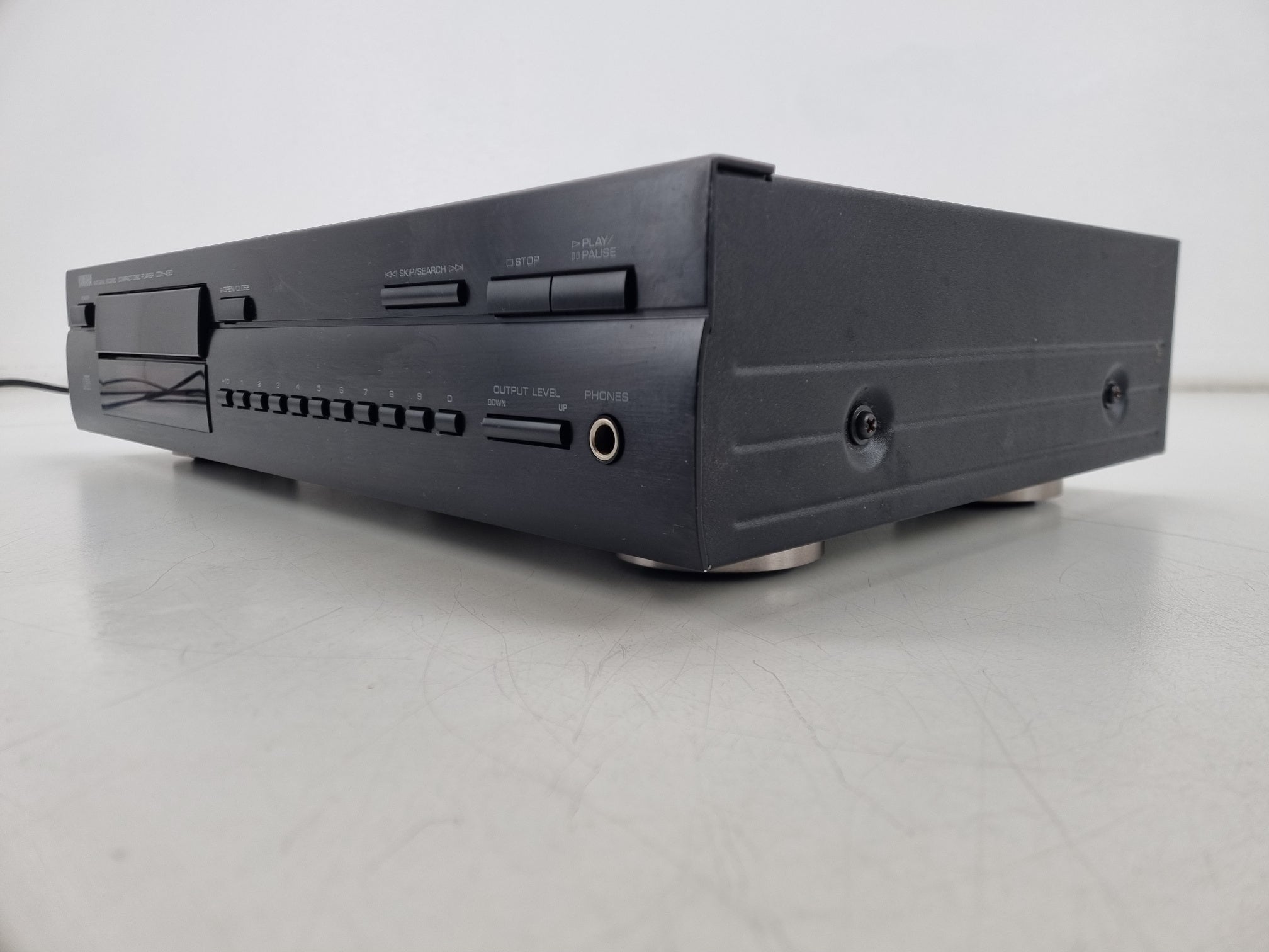 Yamaha CDX-480 - Natural Sound Compact Disc Player