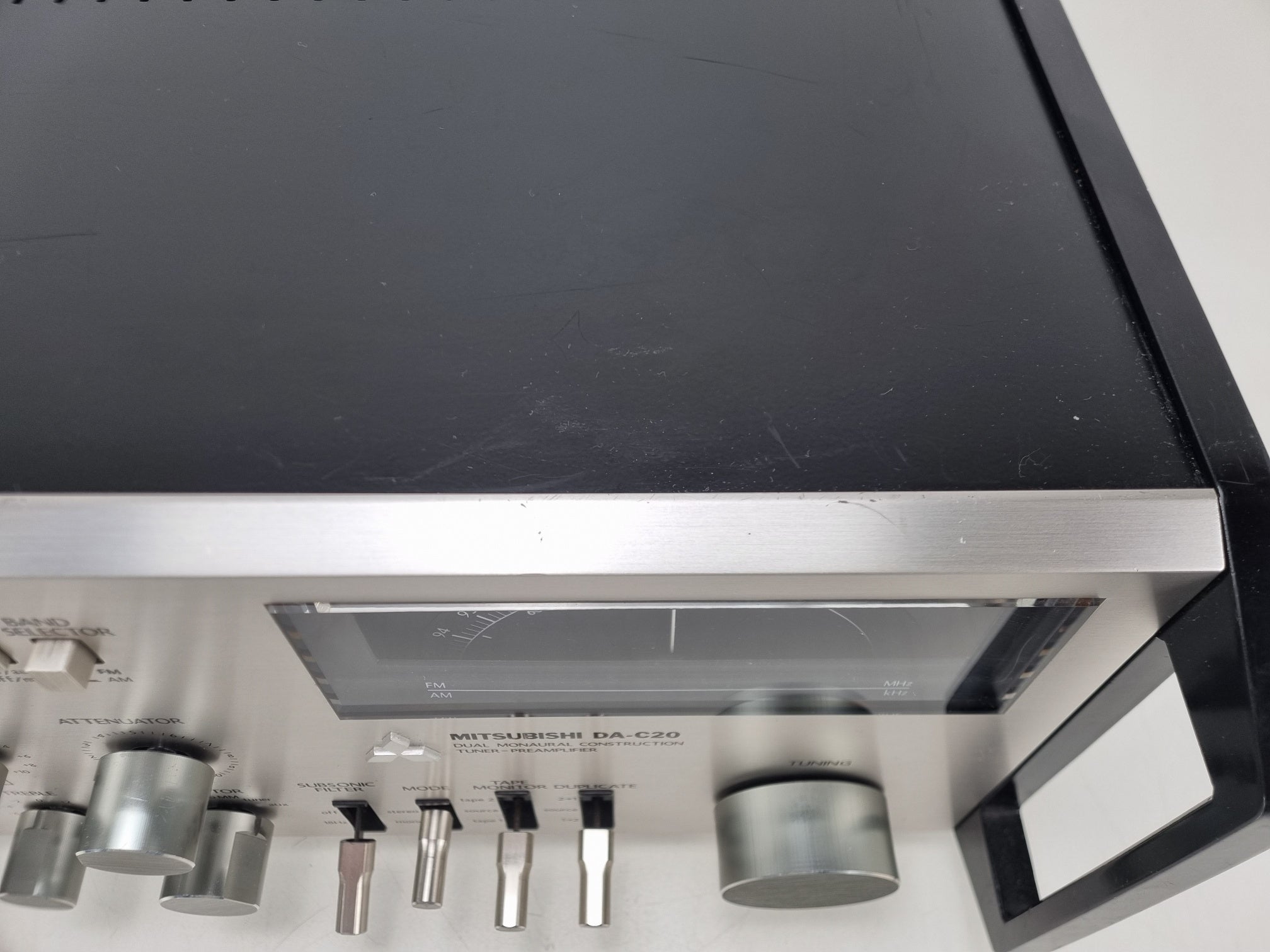 Mitsubishi DA-C20 Tuner Preamplifier - DA-A10 Stereo Power Amplifier -  Serviced set