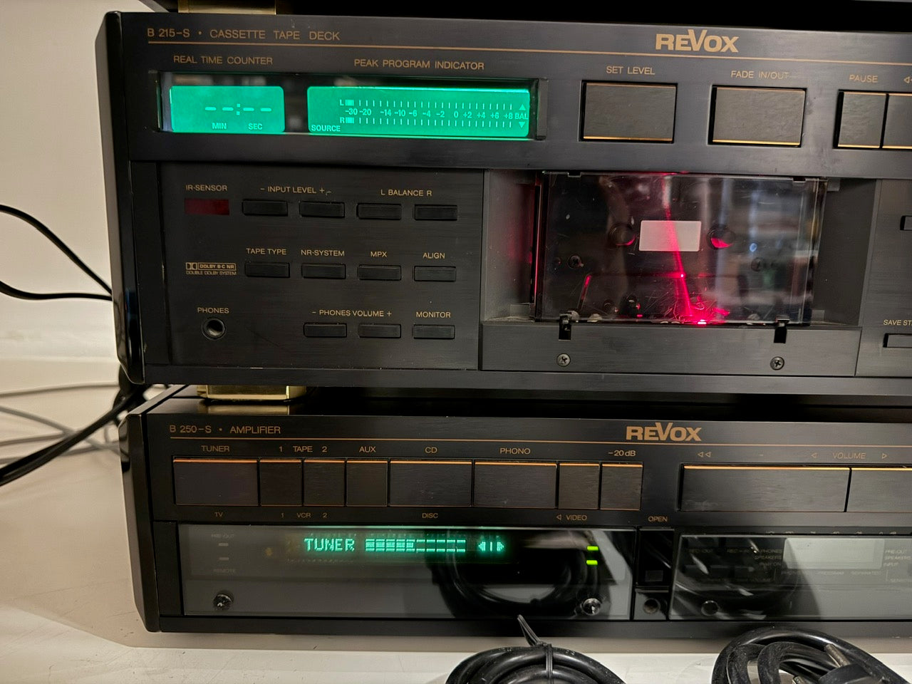 Studer Revox B-260S tuner / B-215S cassettedeck / B-250S versterker / B-226S cd-speler - complete set