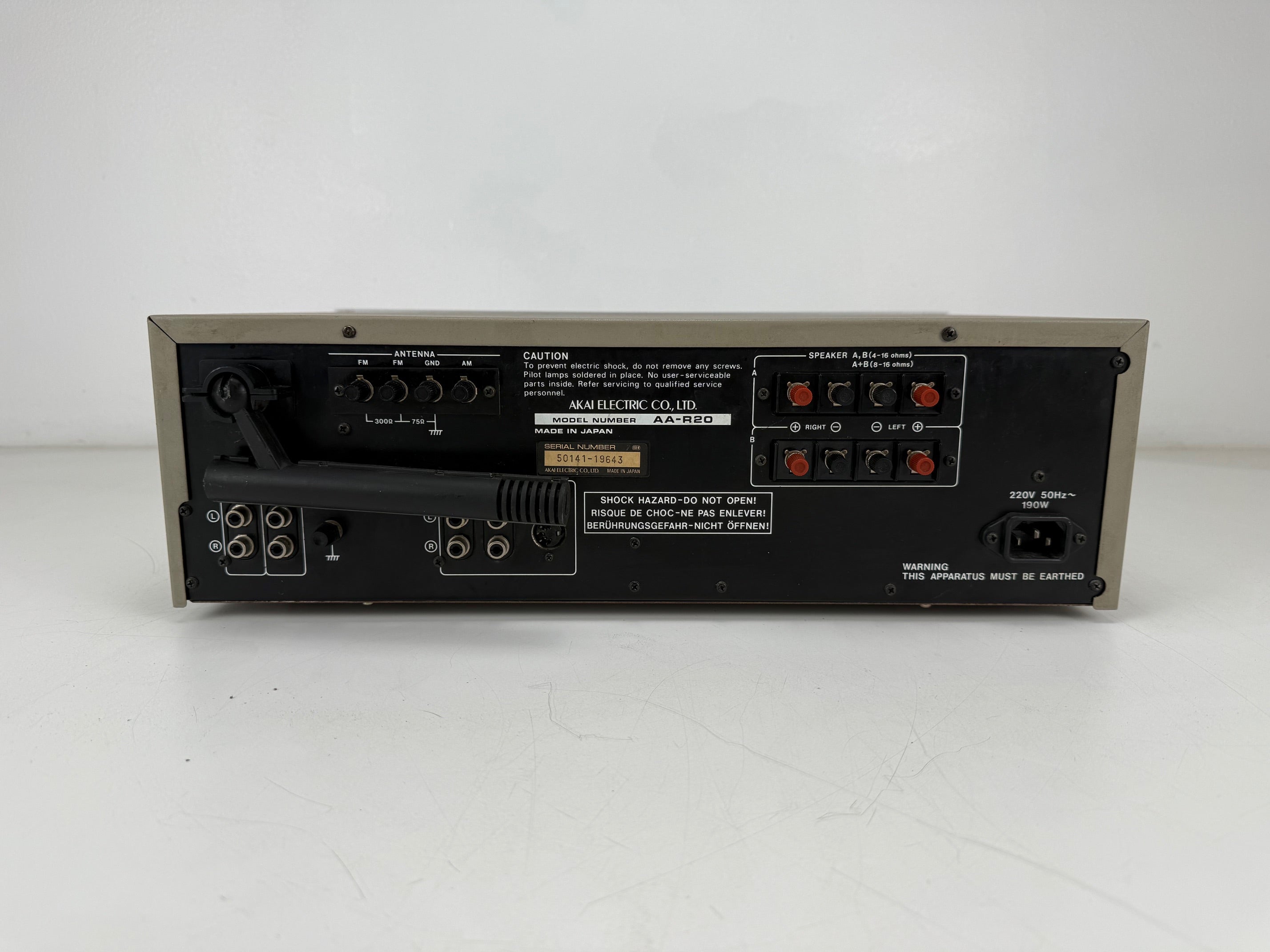 Akai AA-R20 stereo-ontvanger - Onderhoud uitgevoerd