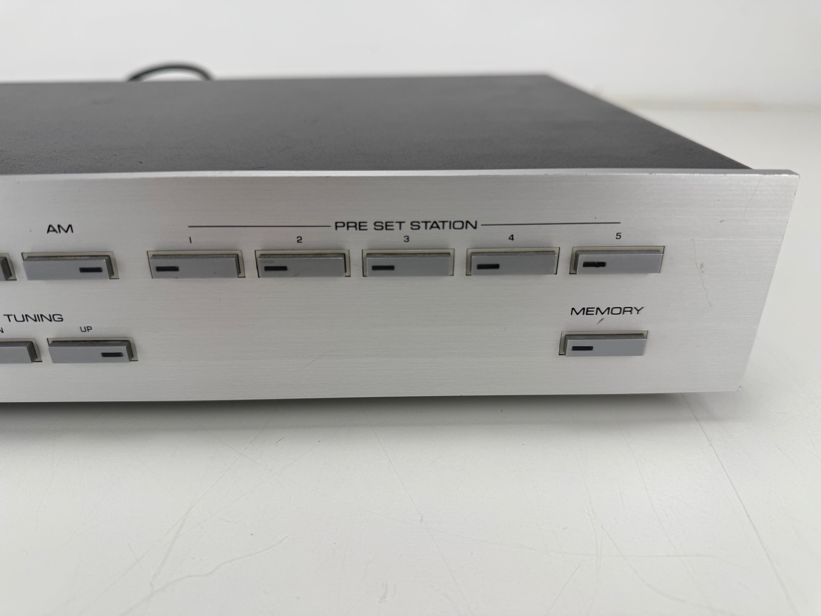 Yamaha T-760 Natural Sound AM/FM stereo tuner - volledig werkend
