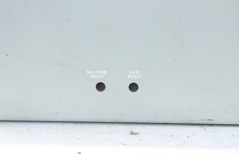 Lewyt Manufacturing Corporation US Army Signal Generator TS-452C/U