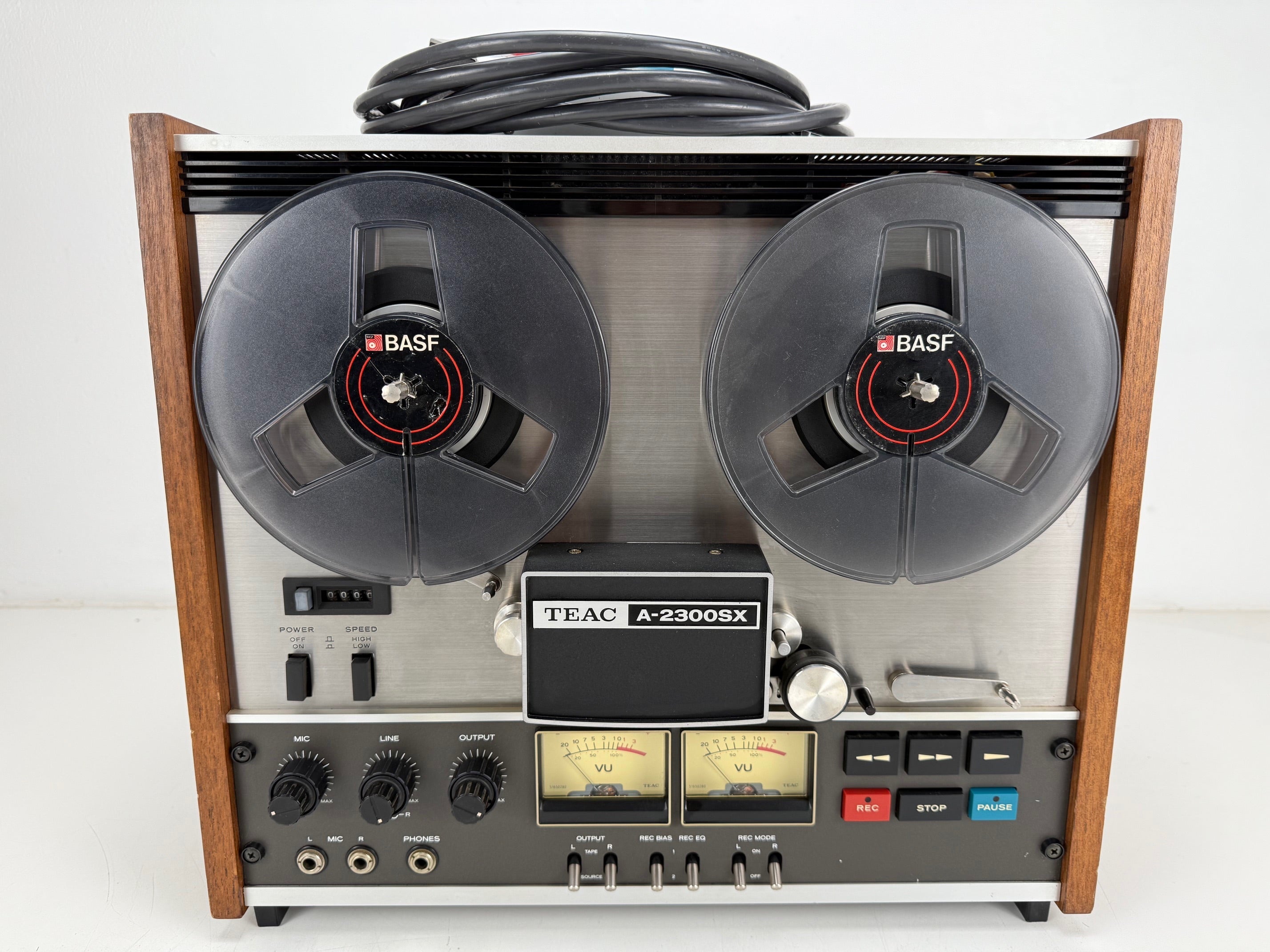 TEAC A - 2300SX Stereo Reel To Reel  Tape Recorder -  Included Remote Control