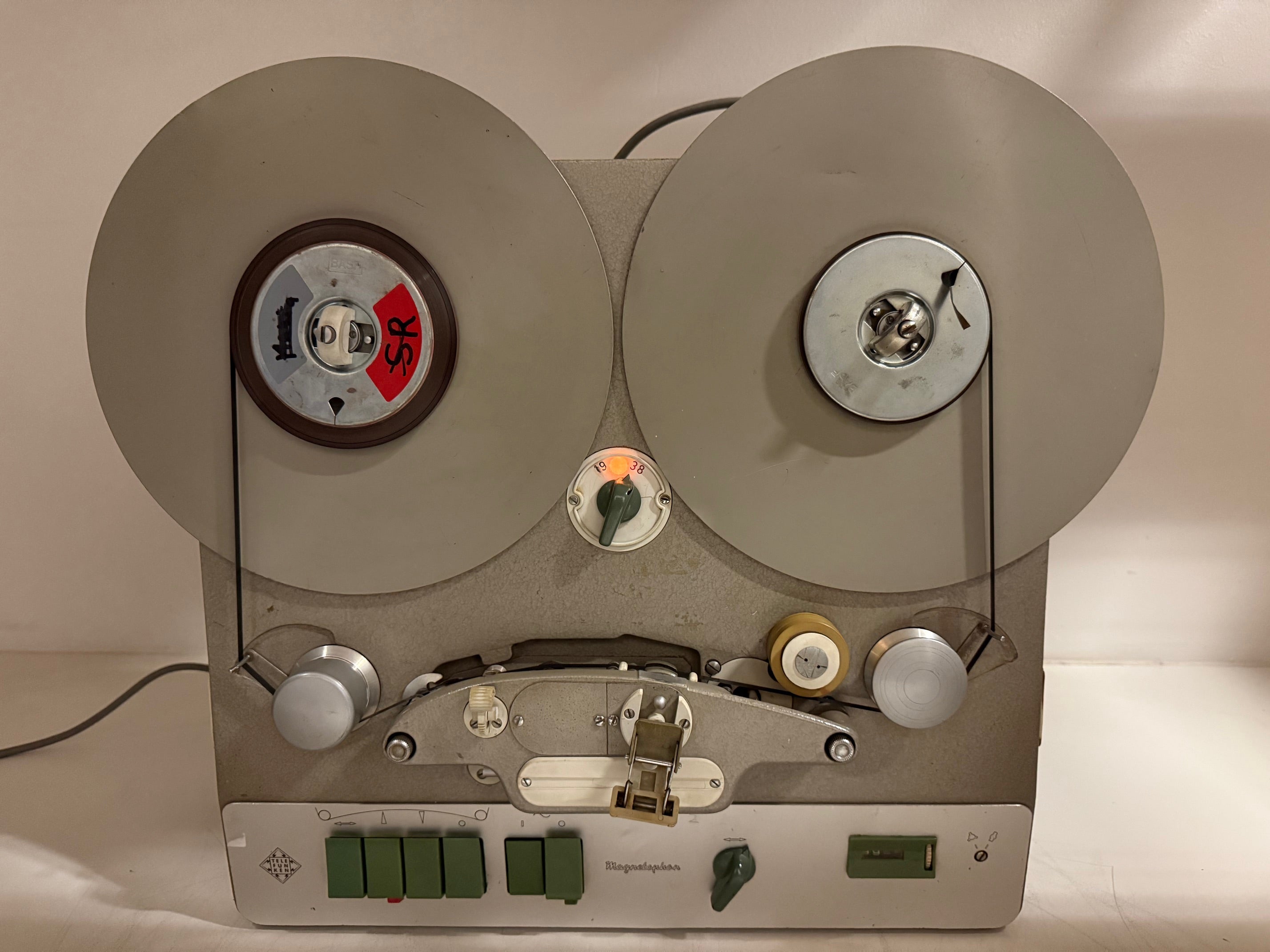 Telefunken M5C Stereo Reel To Reel Recorder With V396/397 Pre-Amps - Recapped/Calibrated