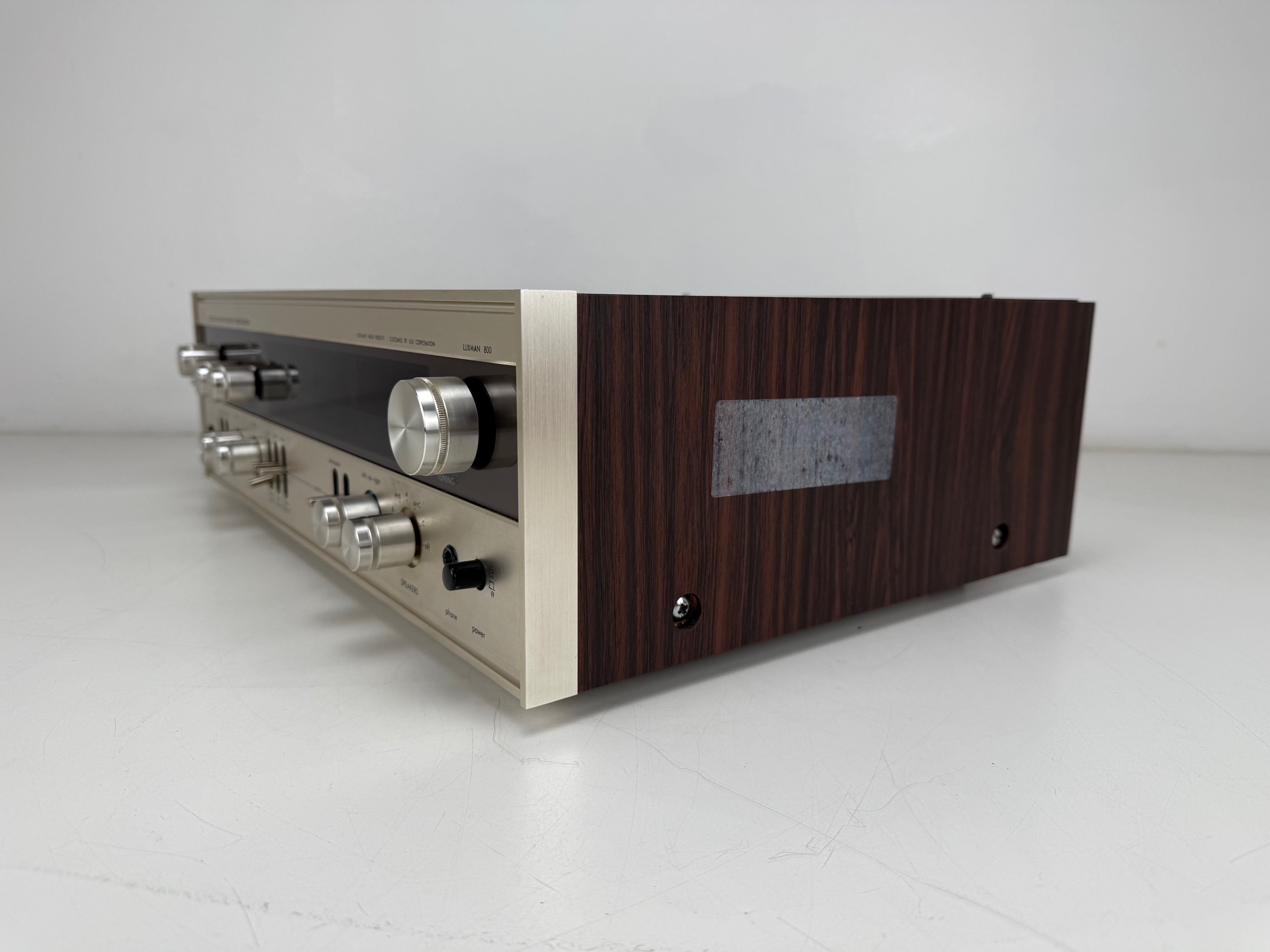 Luxman R-800E Solid State AM/FM Multiplex Stereo Receiver - Onderhoud uitgevoerd