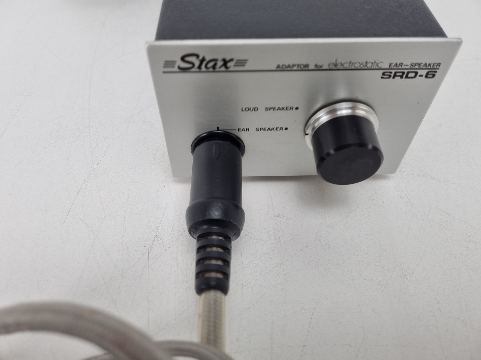 STAX SRD-6 - Adapter Elektrostatische Hoofdtelefoonversterker - SR-3 Oorluidspreker
