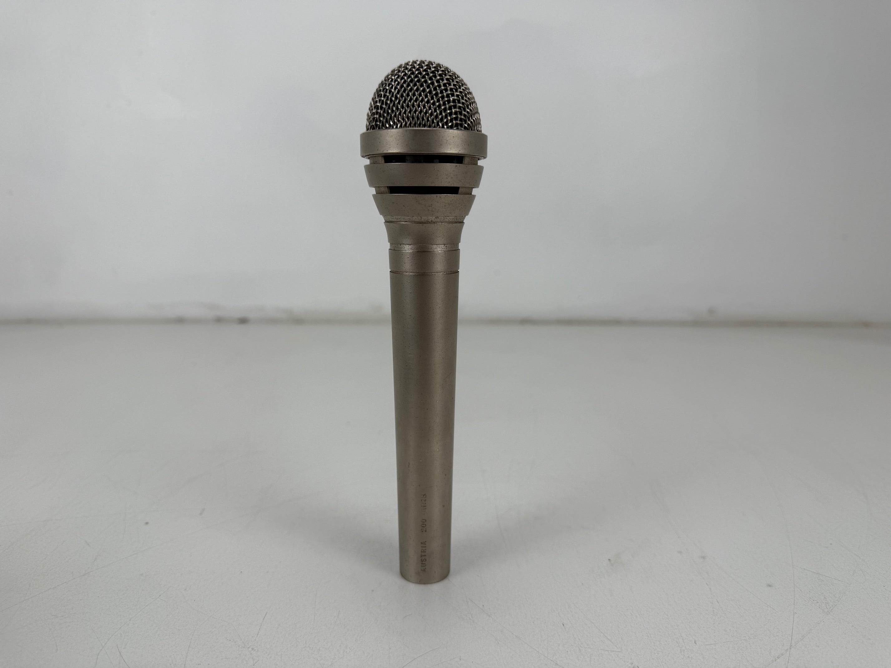 AKG D310 dynamische microfoon met originele koffer