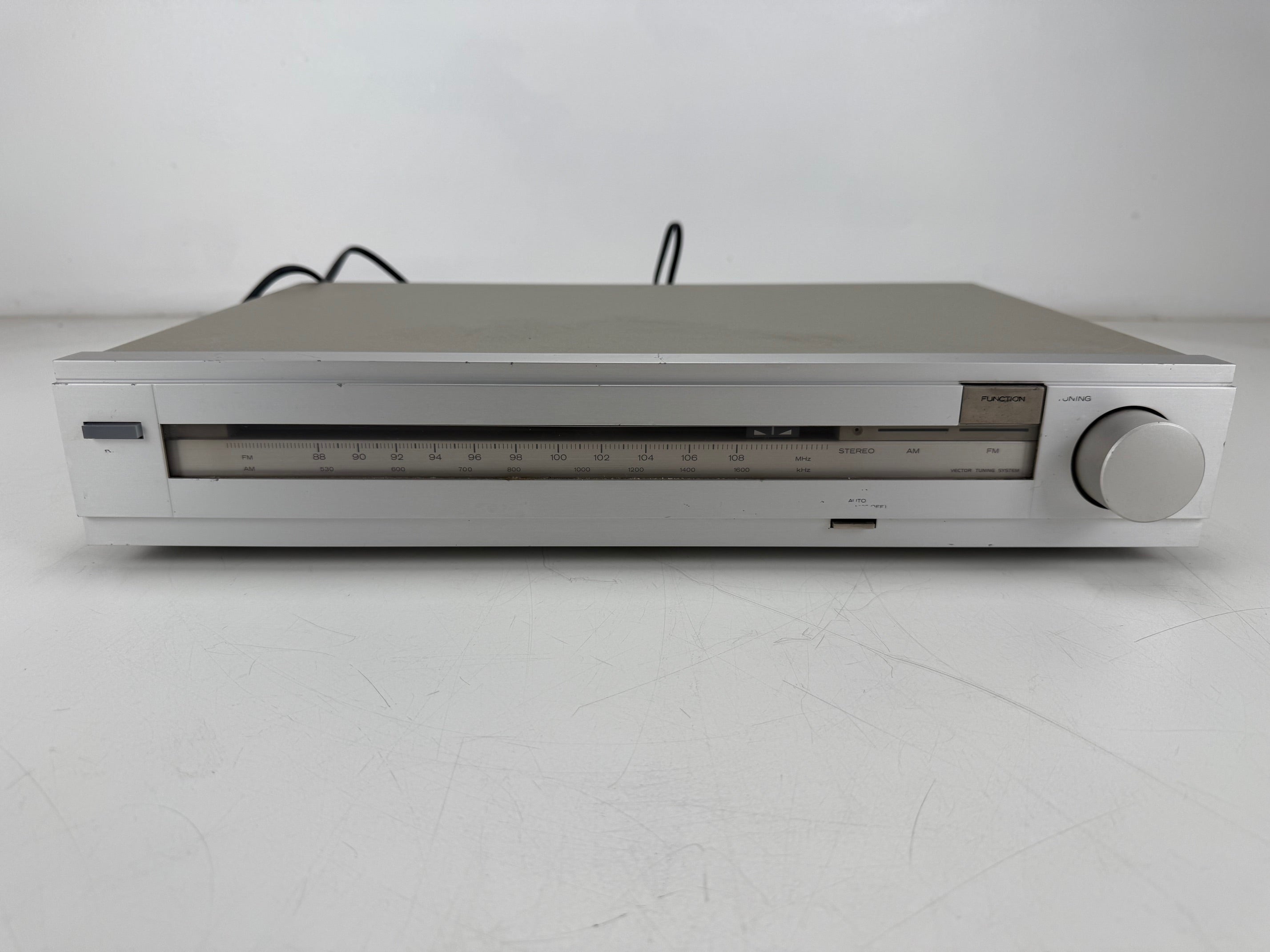 Hitachi FT-3400 Stereo Tuner - New Scale Lights