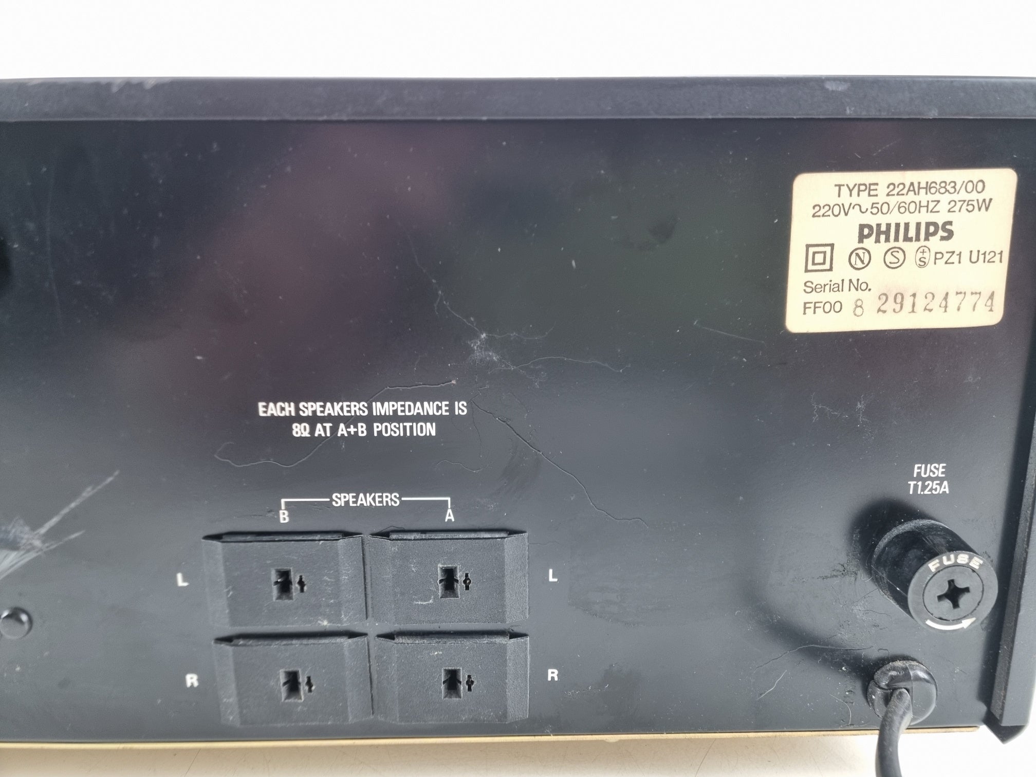 Philips AH-683 AM/FM stereo-ontvanger - Potmeters gereinigd - Eén schakelaar vervangen - Nieuwe lampjes