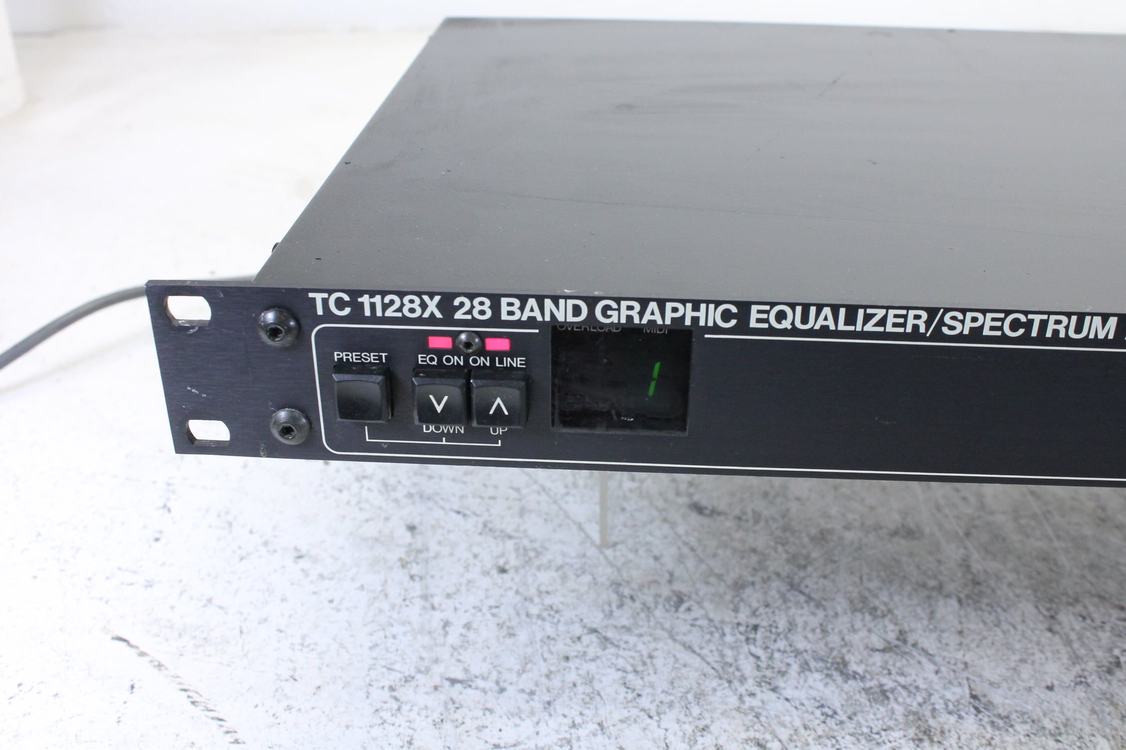 TC Electronic TC 1128X 28-bands grafische equalizer/spectrumanalysator (nr. 10)