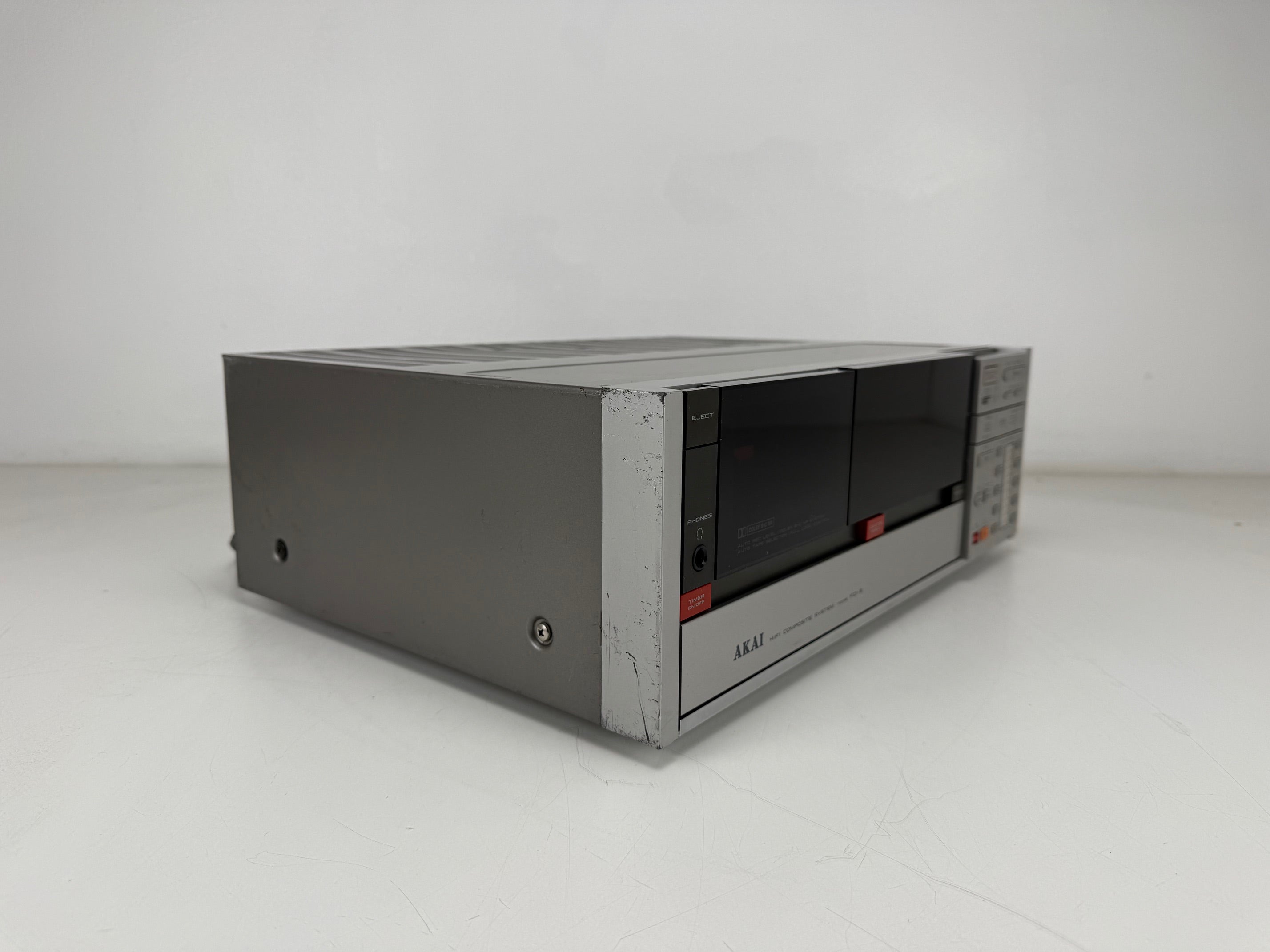 Akai Model FD-3 Hifi Composite System - Amplifier/Tuner/Cassette combo