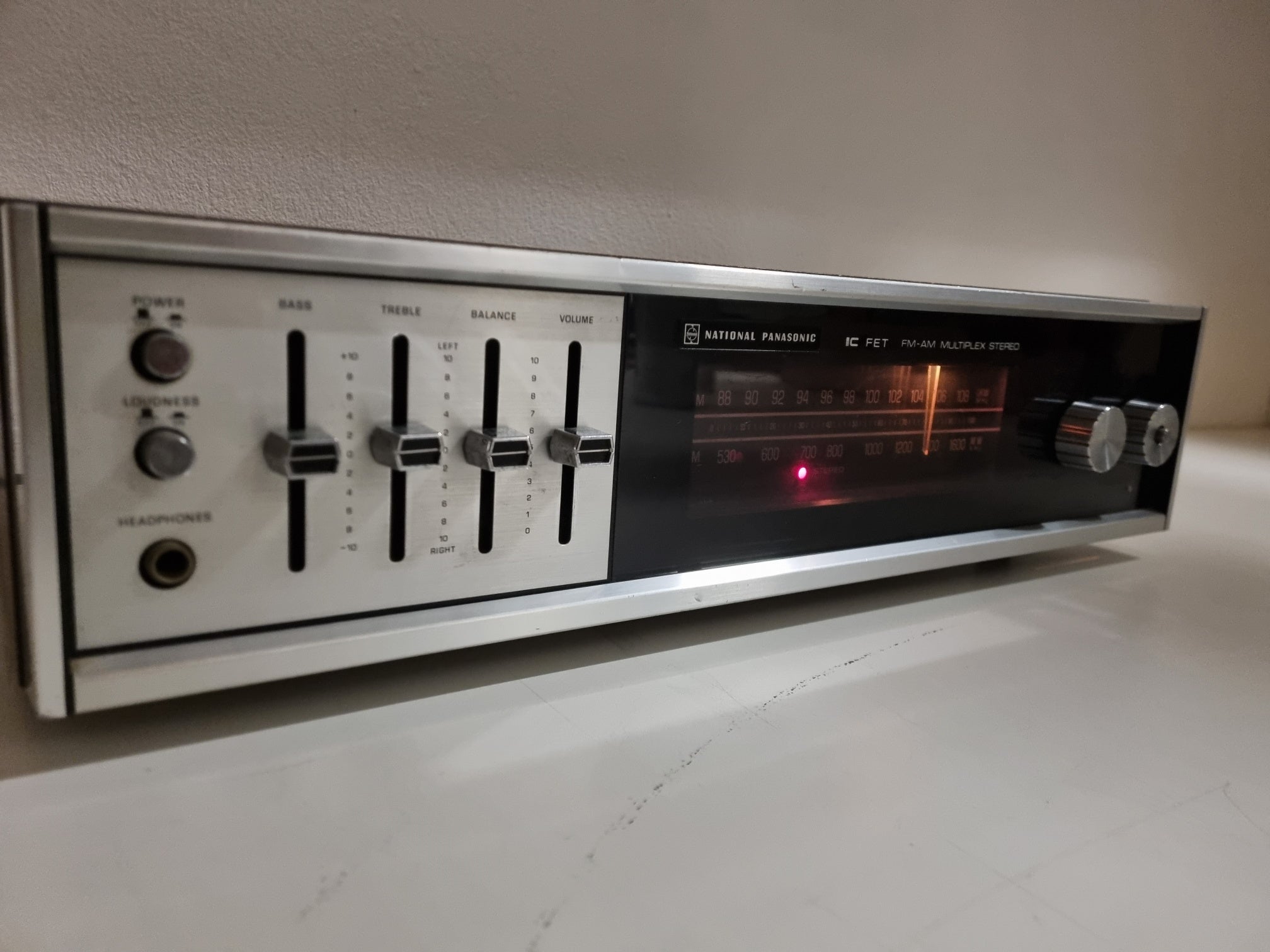 Panasonic RE-7720BS - FM-AM Stereo - Receiver