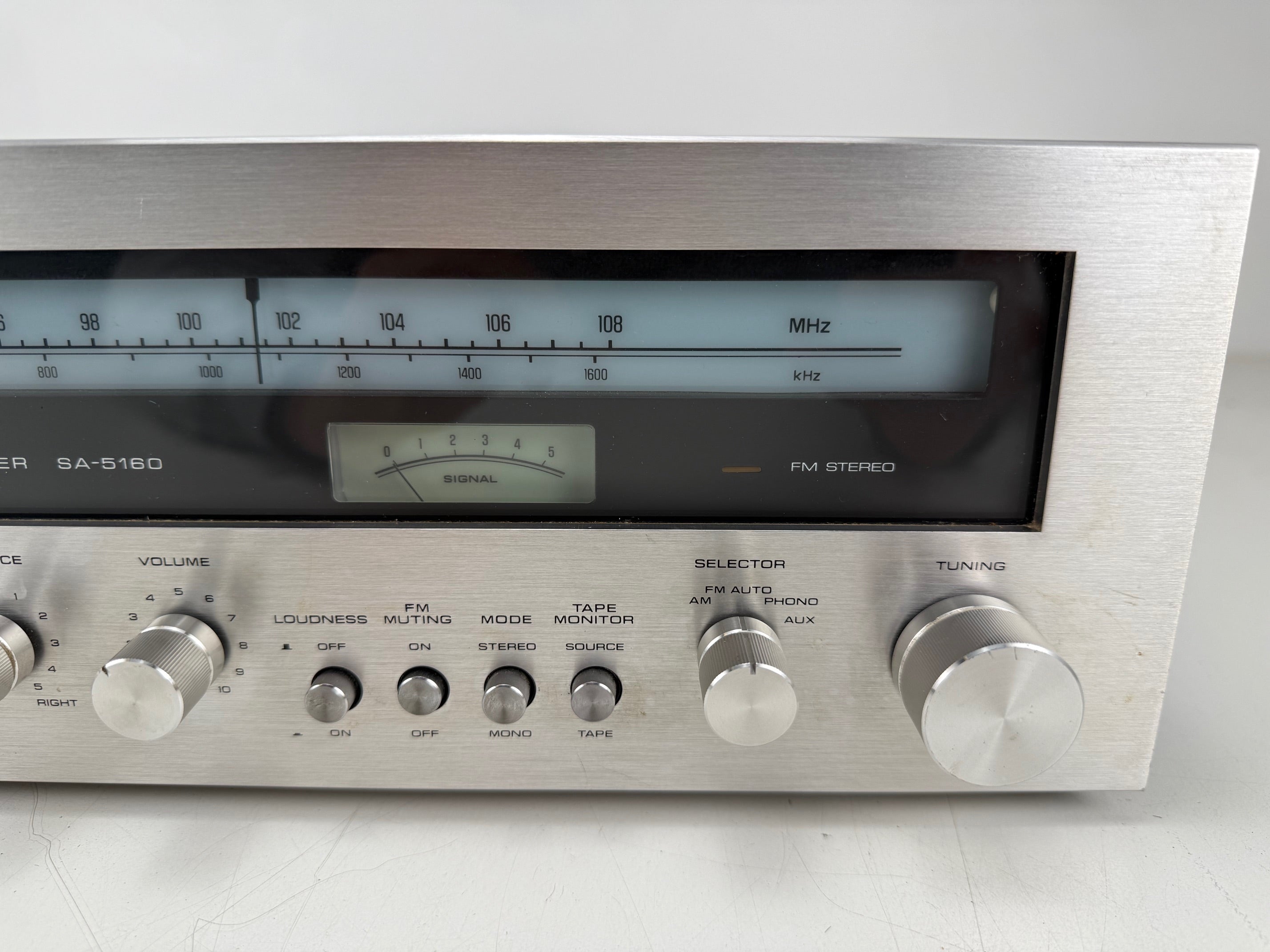 Technics SA-5160 FM/AM Stereo Receiver