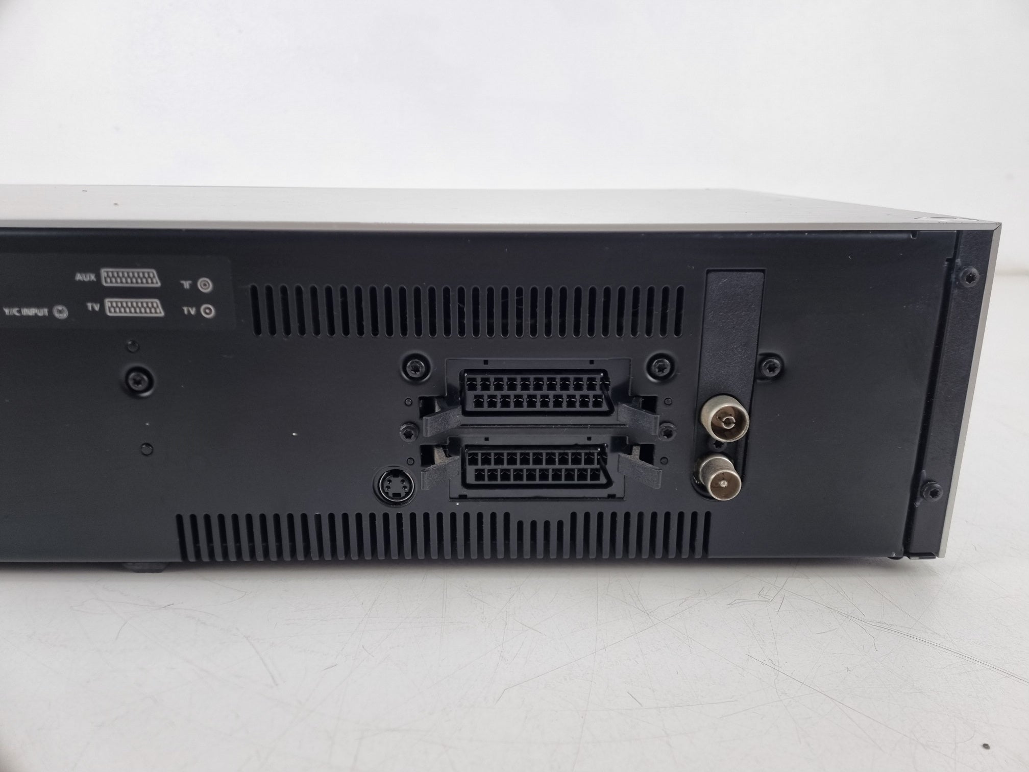 Bang & Olufsen HDR 2 DVD / Harddisk Recorder (250 GB) - Power Tested