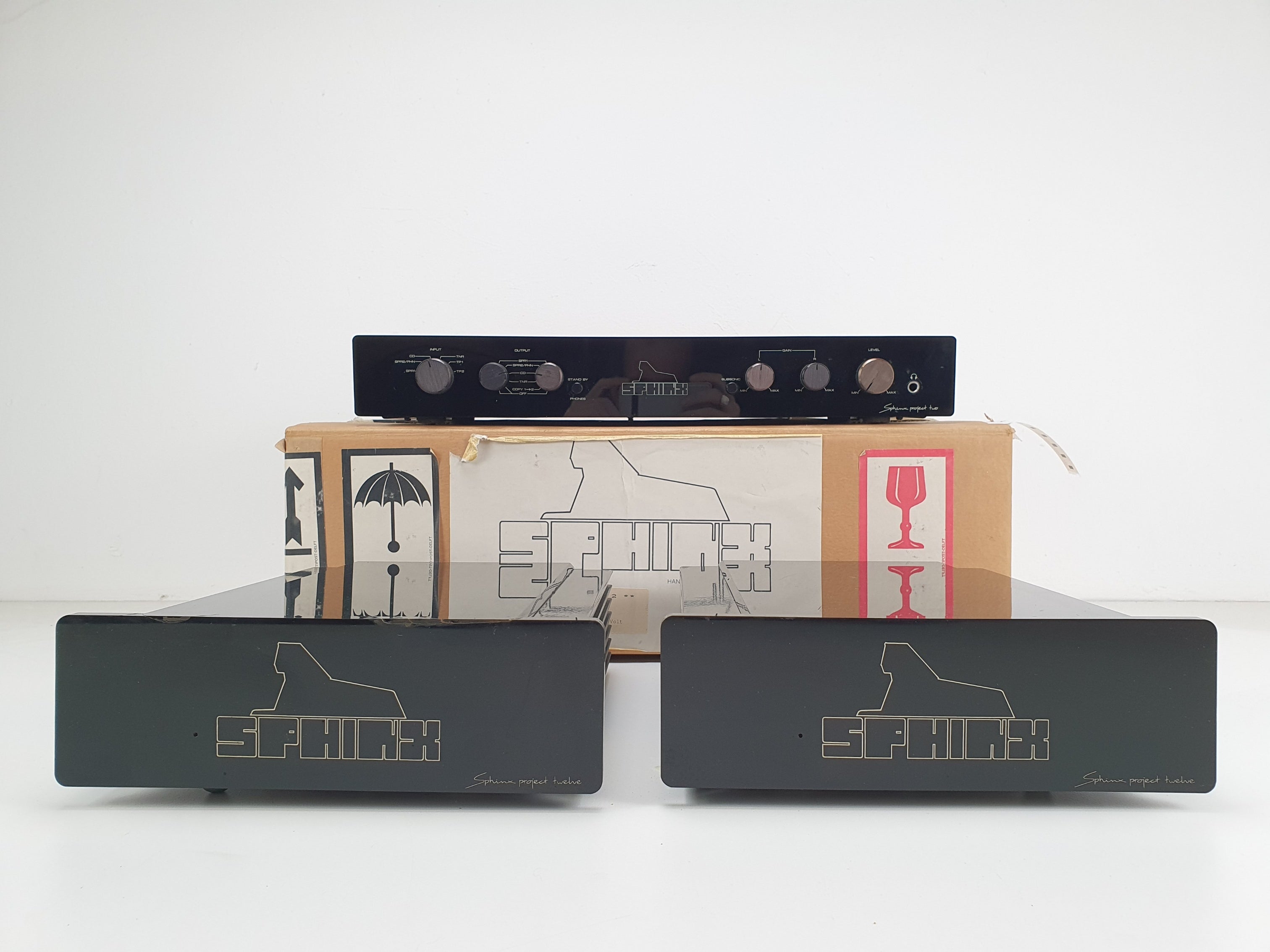 Sphinx Project 2 MK1 Pre amplifier (in box) - Project 12 MONO Power amplifier 2x
