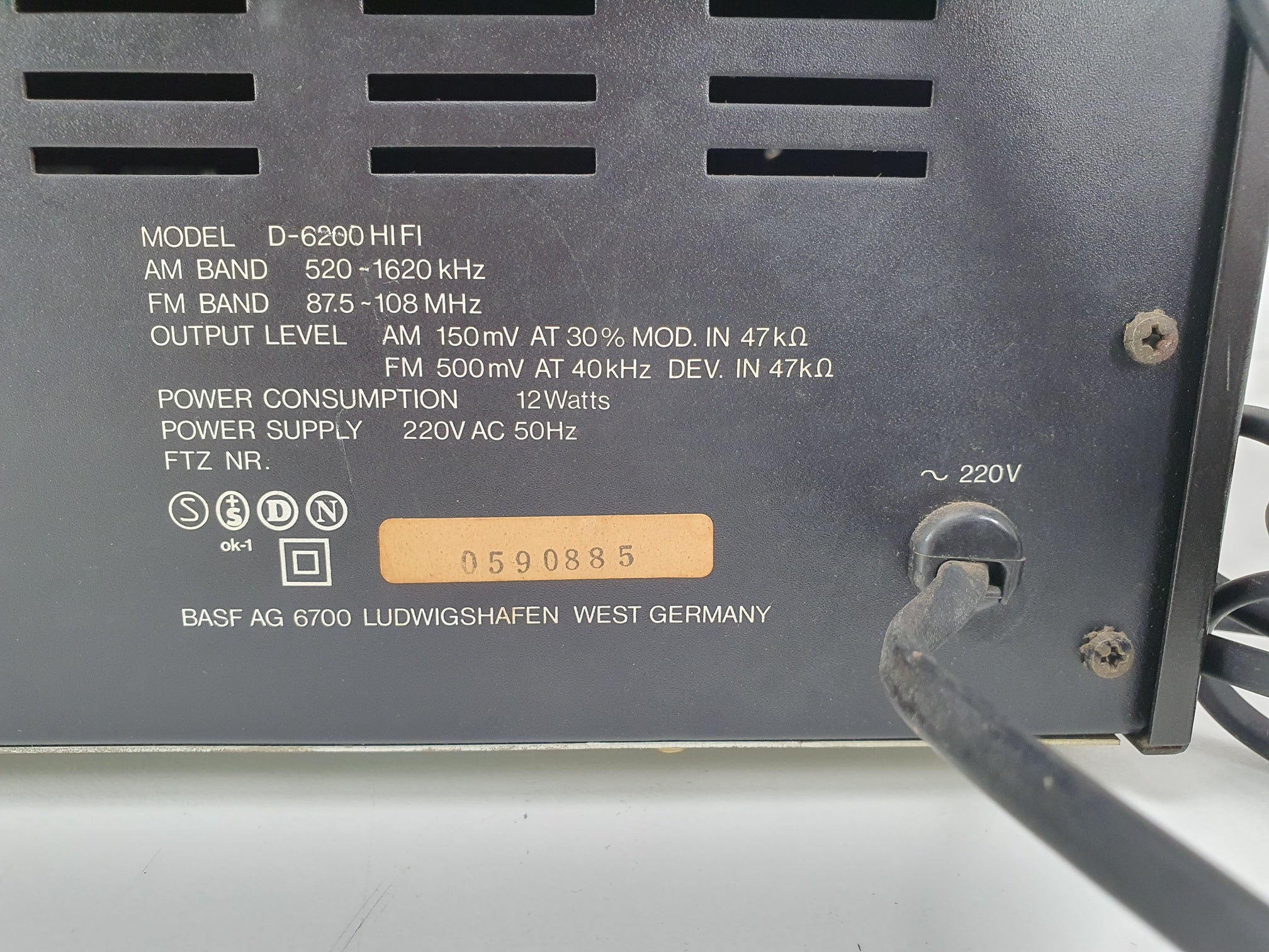 BASF Set D-6200 Tuner -  D-6360 Stereo amplifier  D-6235 Cassette deck