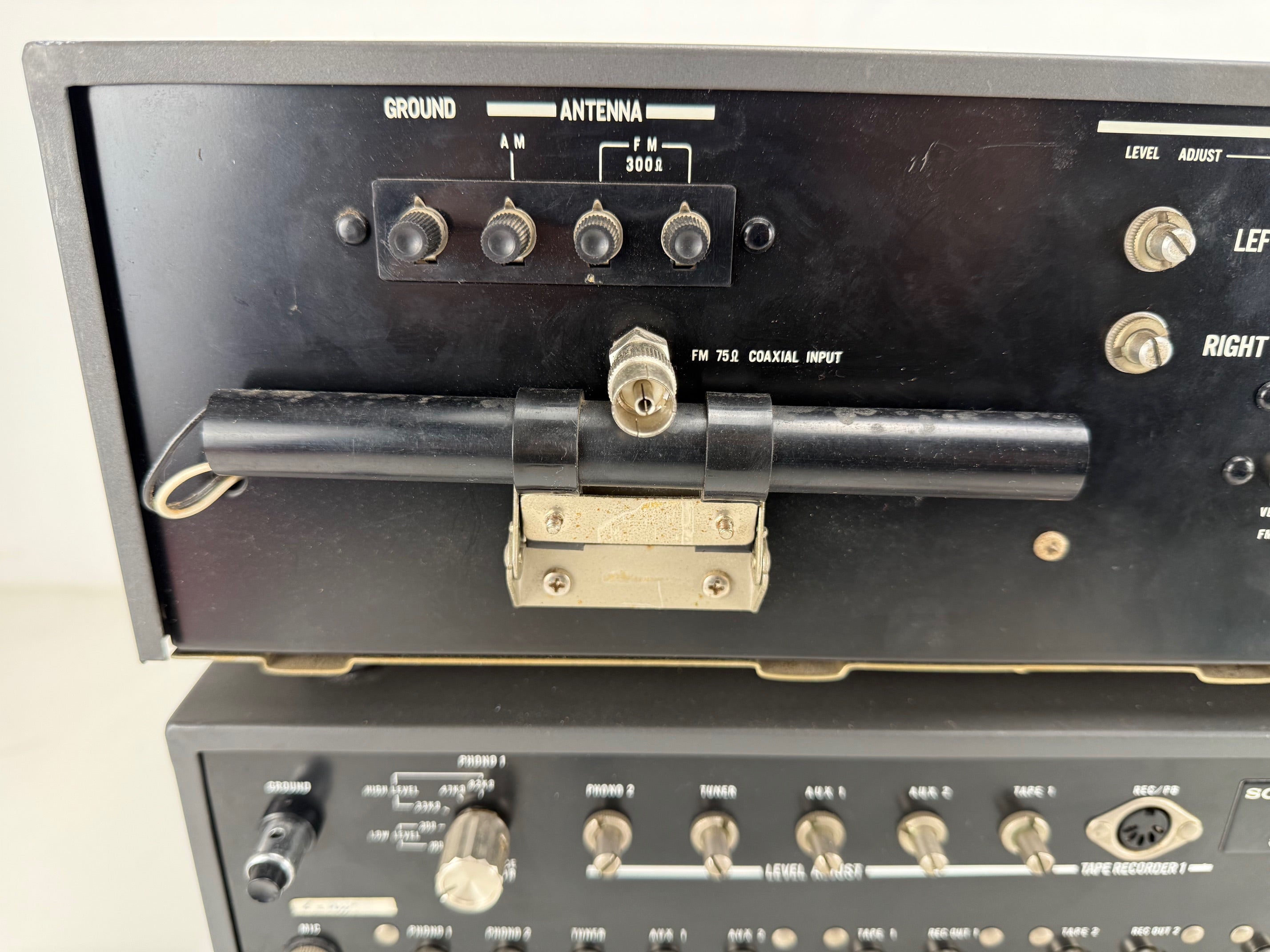 Sony ST-5130 tuner / TA-2000F voorversterker / TA-3200F stereo-versterker set
