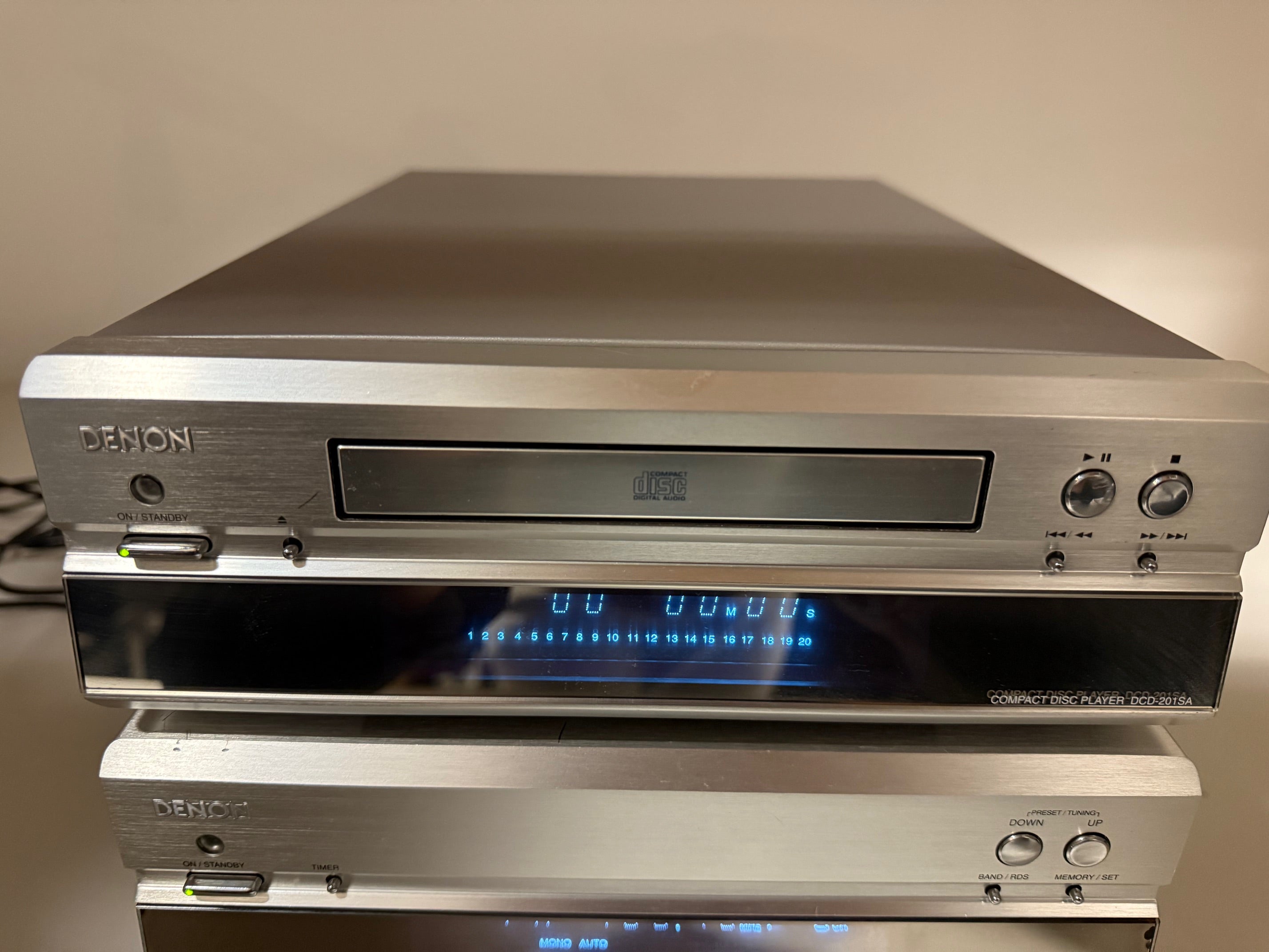 Denon DCD-201SA CD - Player / TU-201SA Tuner / PMA-201SA Amplifier Set