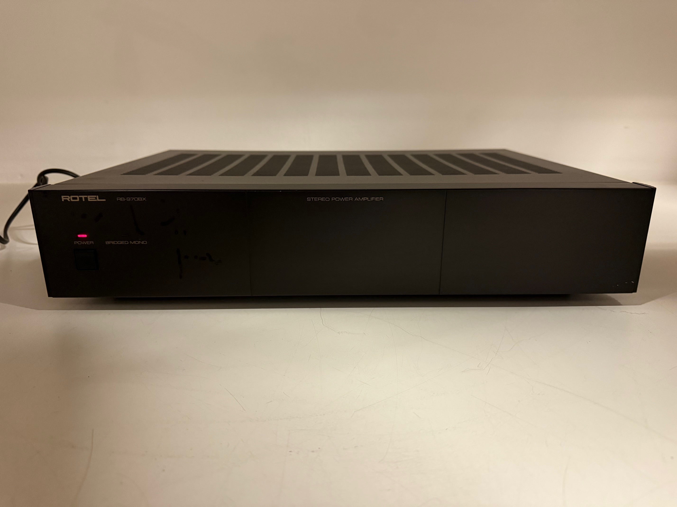 Rotel RB-970BX Stereo Power Amplifier